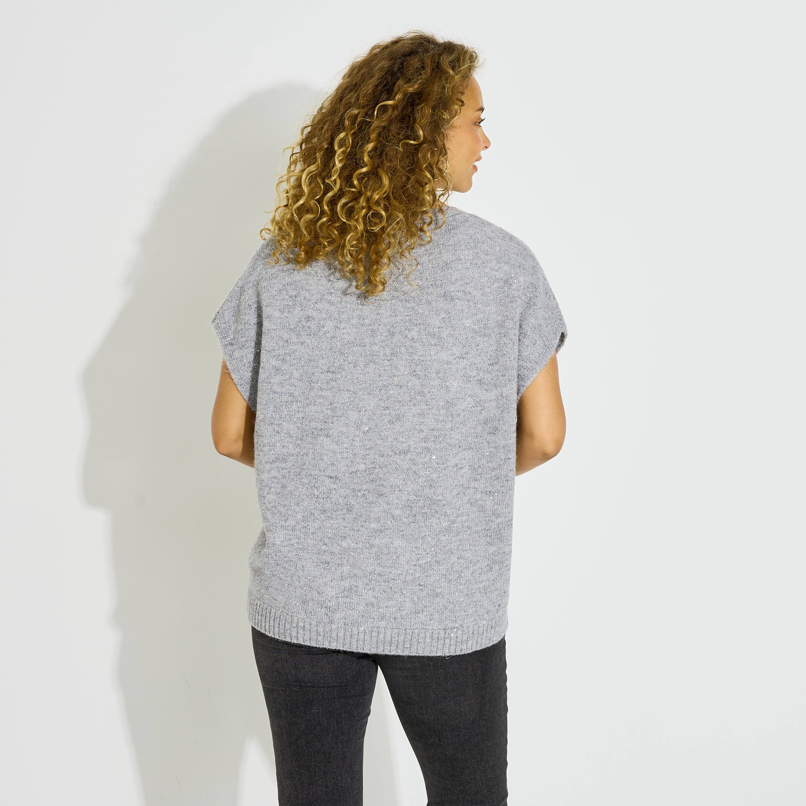 Pull sans manches col V femme