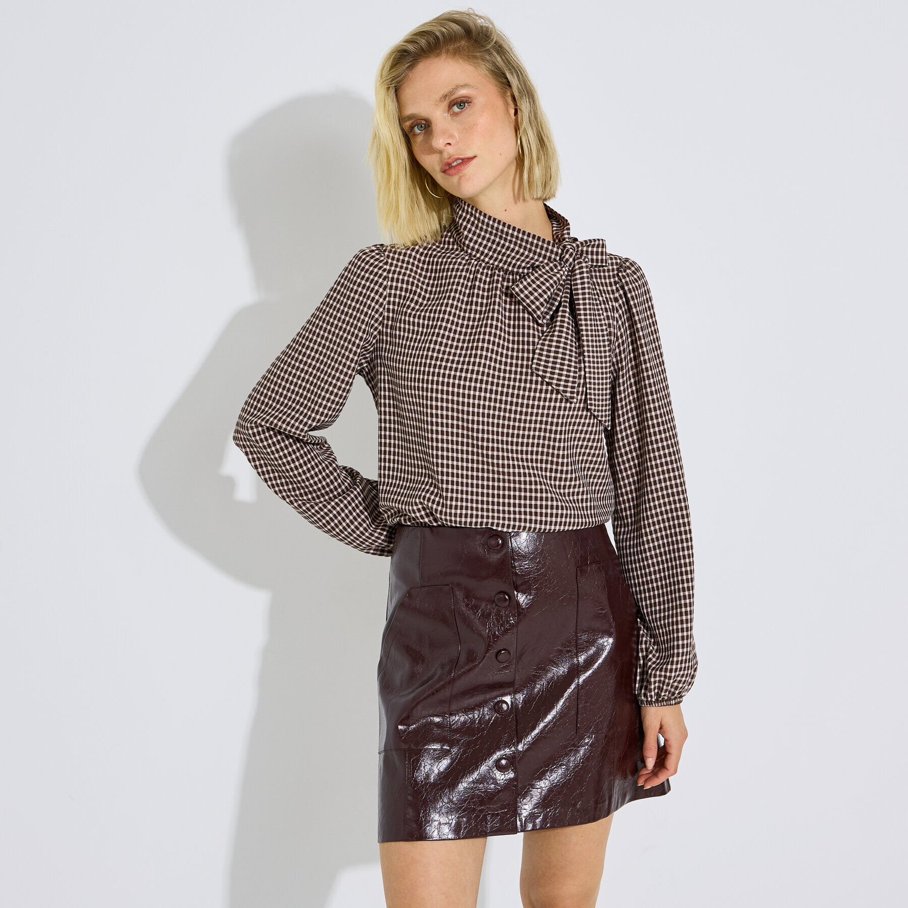 Blouse &agrave; col lavalli&egrave;re femme