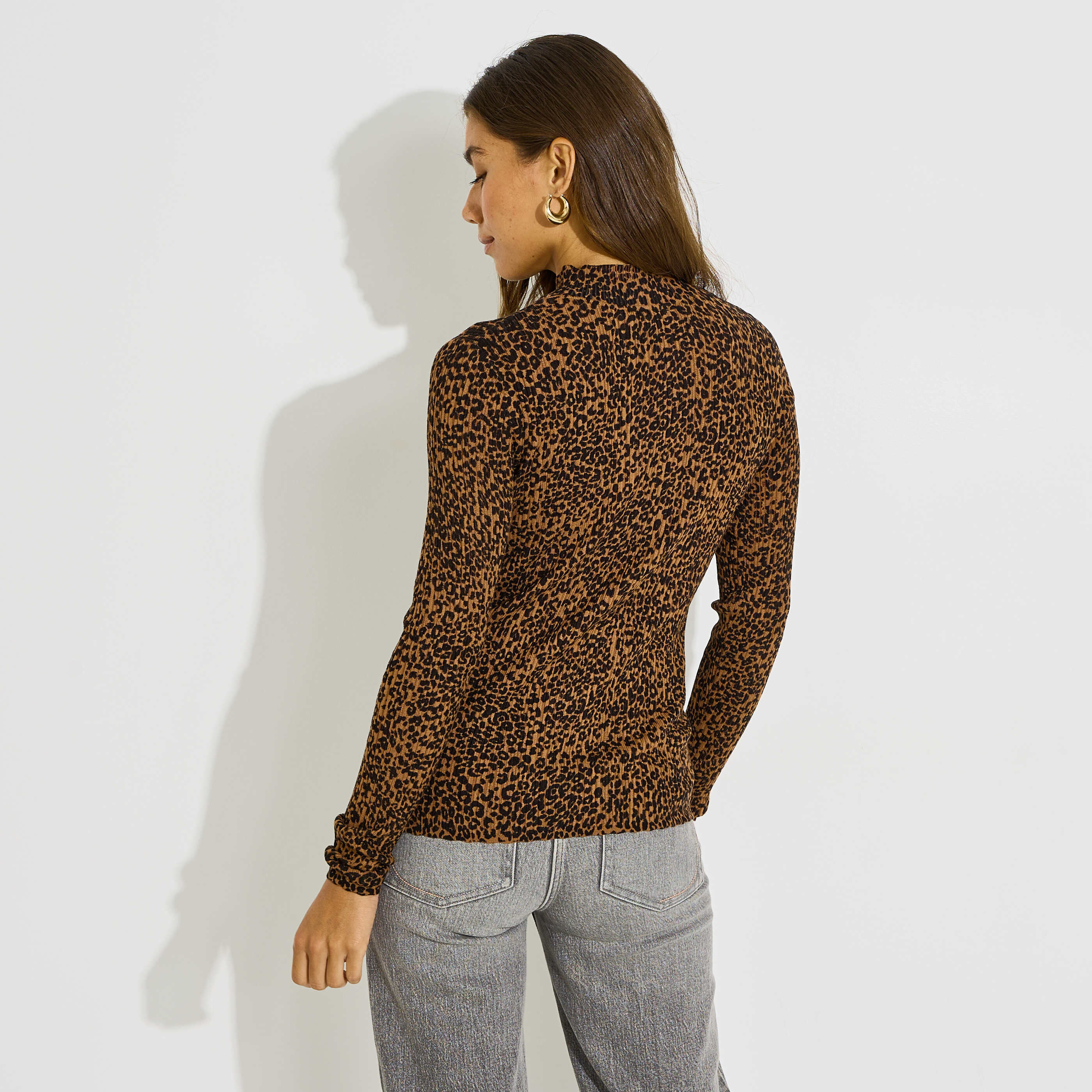 Pull col montant l&eacute;opard femme