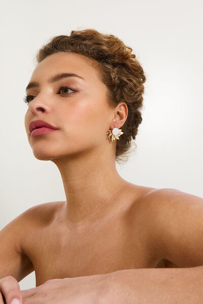Boucles d'oreilles fleurs et nacre