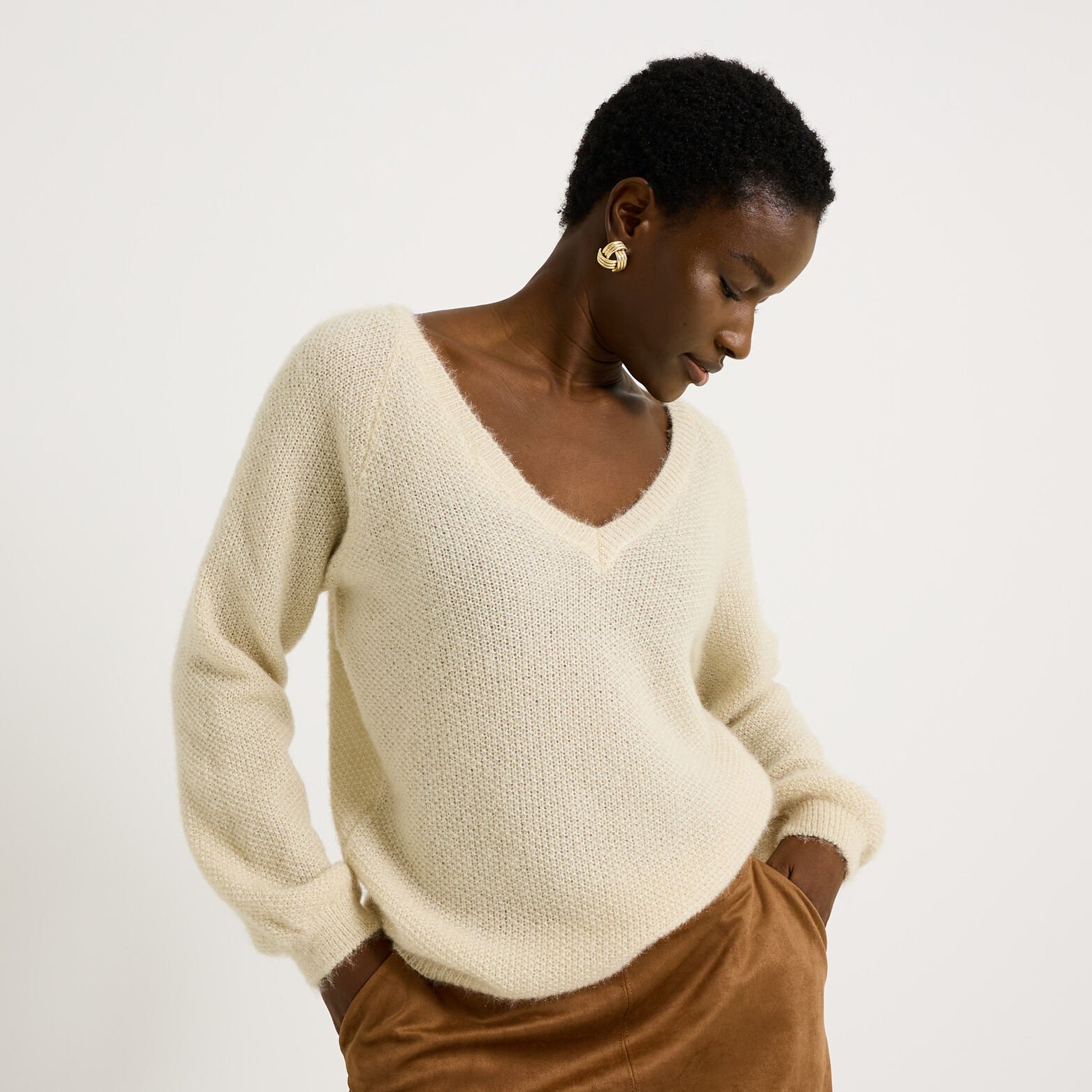 Pull fluffy à col V femme