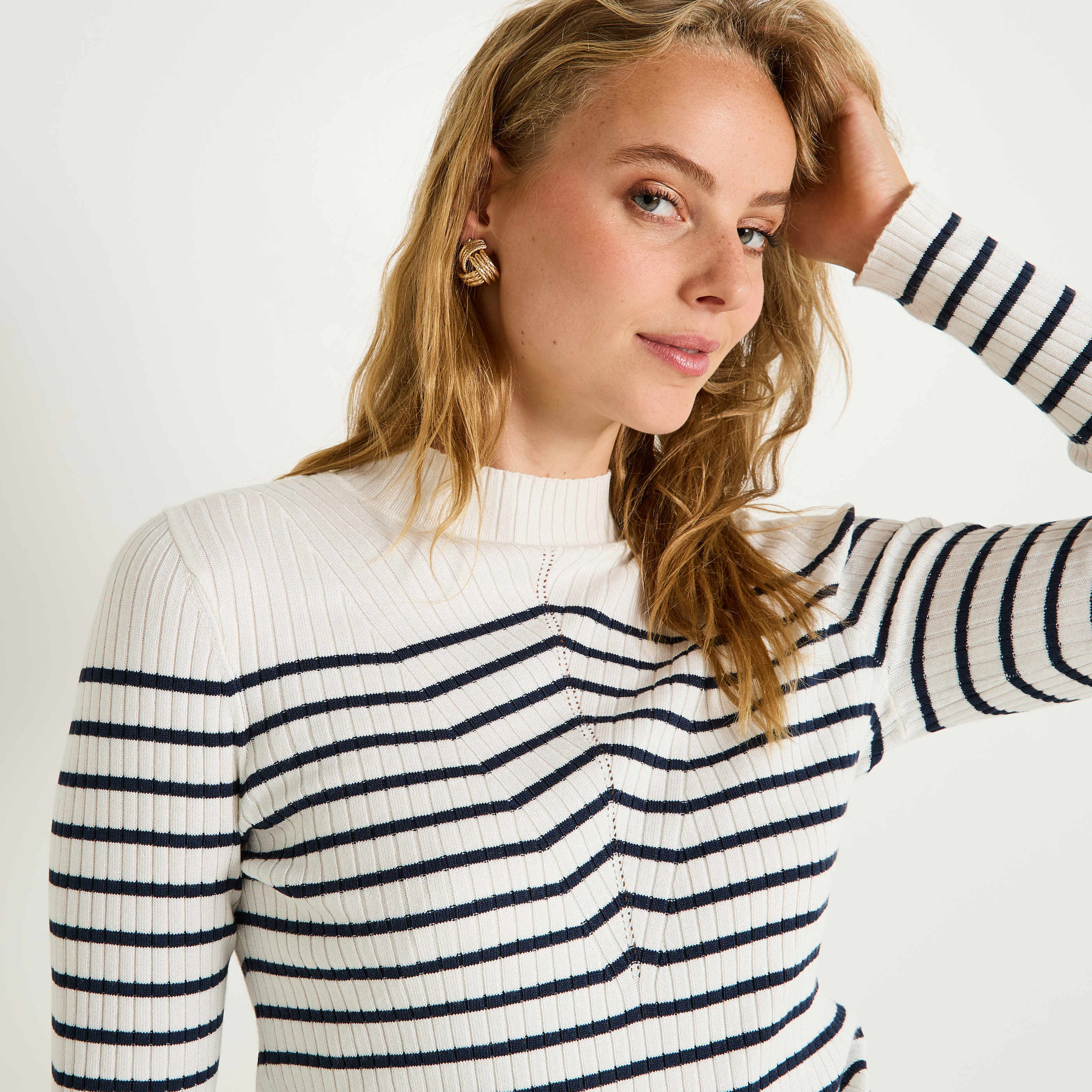 Pull col montant femme