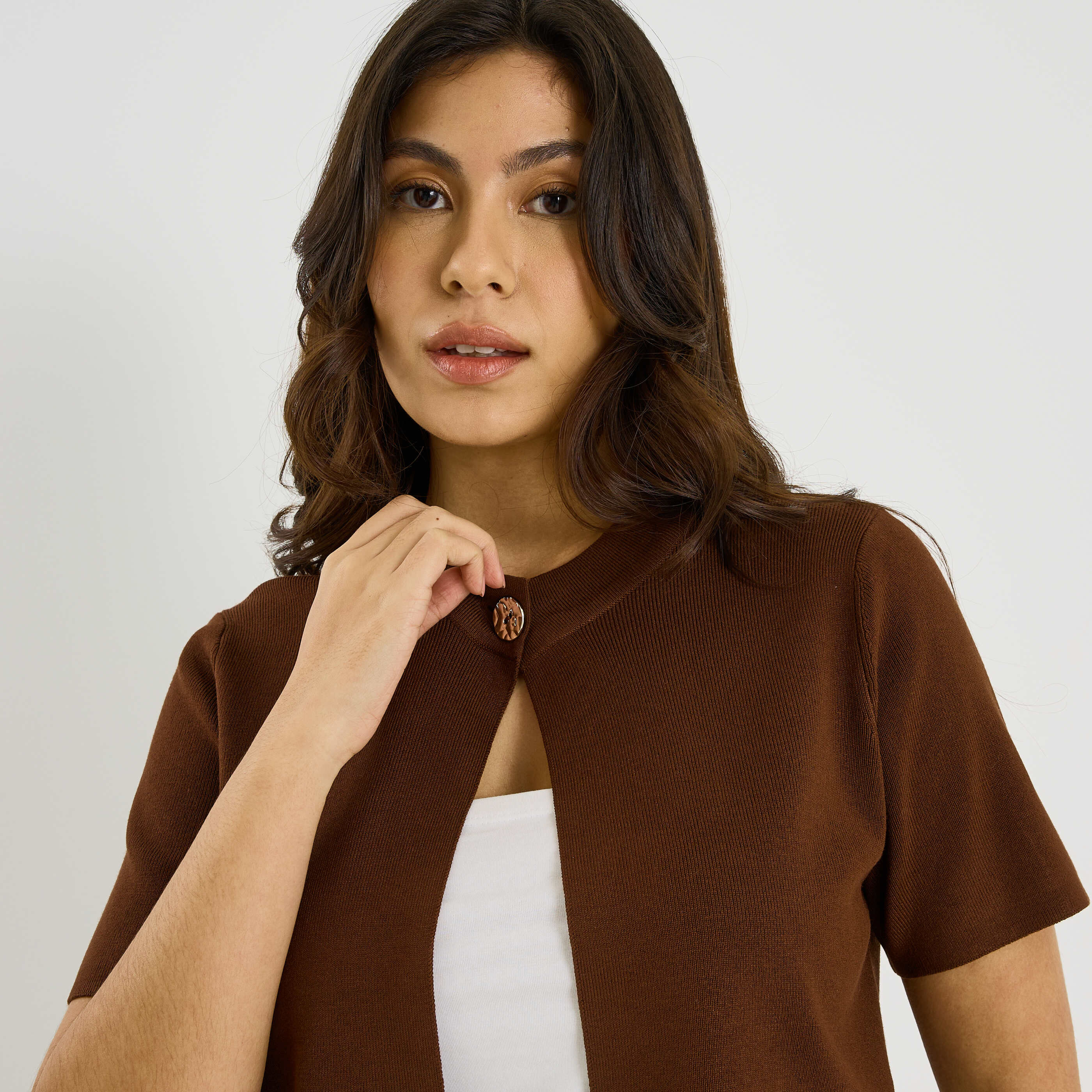 Gilet en maille fine &agrave; bouton femme