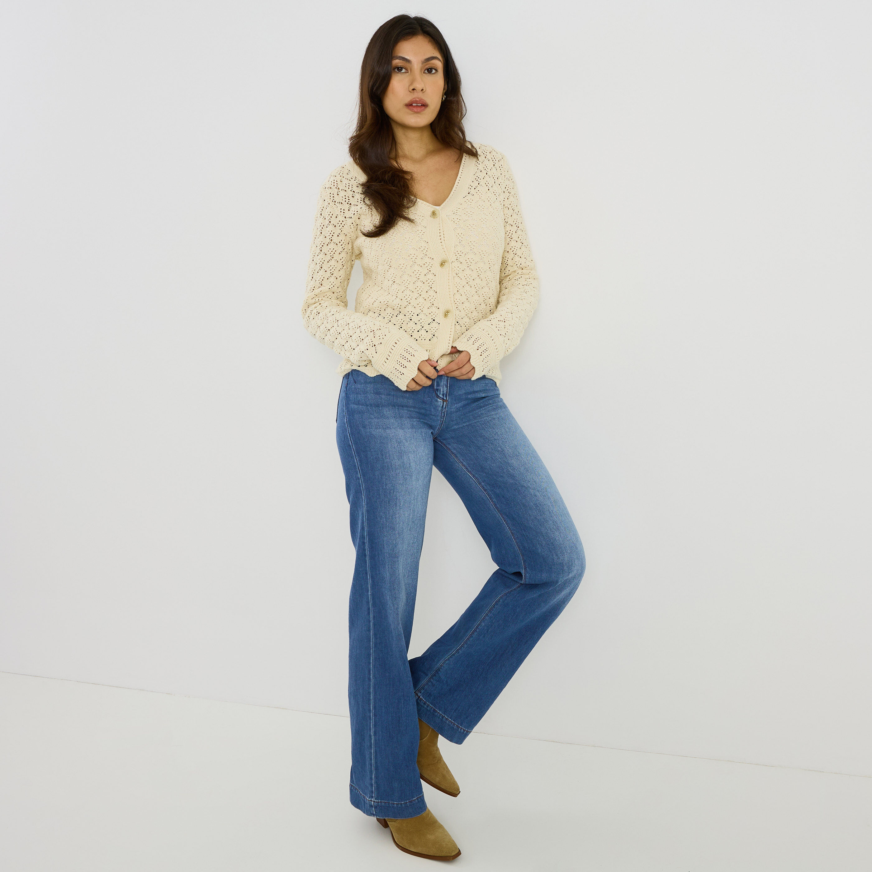 Gilet &agrave; boutons col V femme