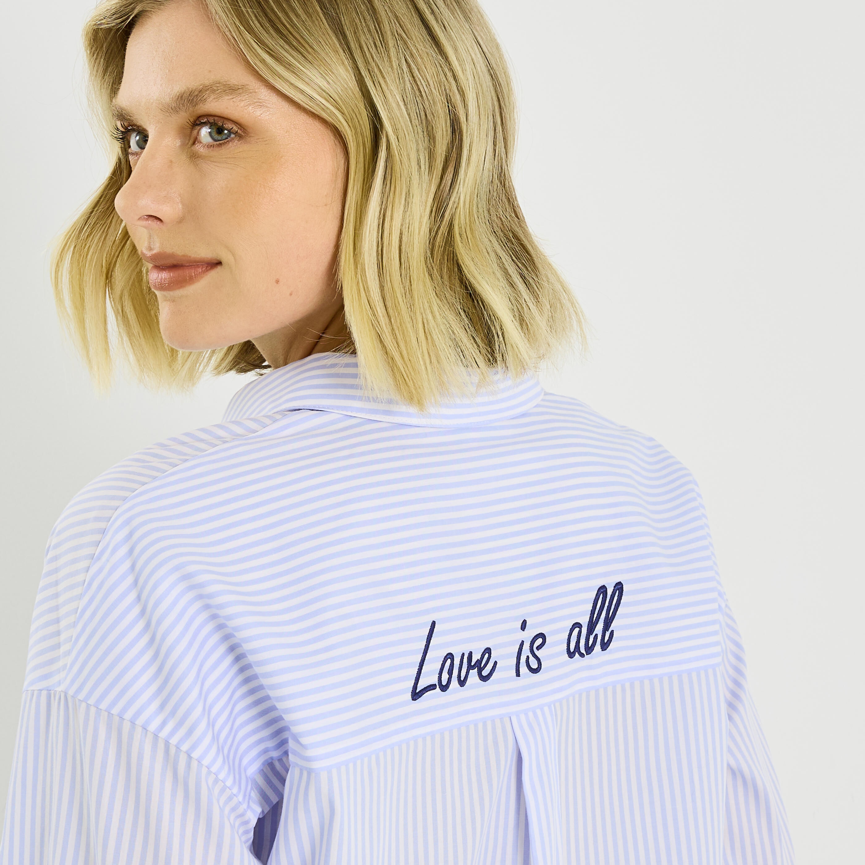 Chemise brod&eacute;e &agrave; rayures femme