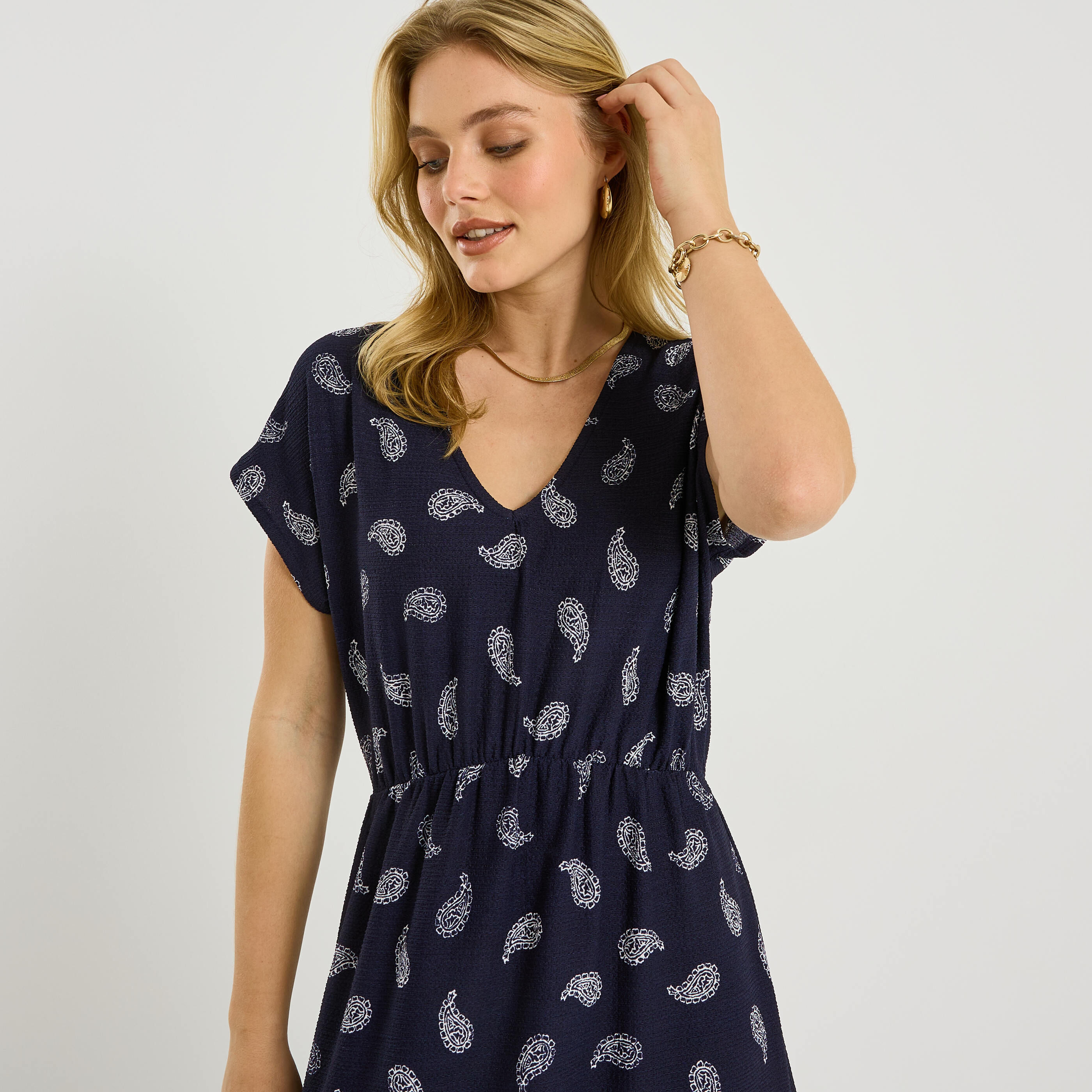 Robe longue fluide &agrave; imprim&eacute; paisley