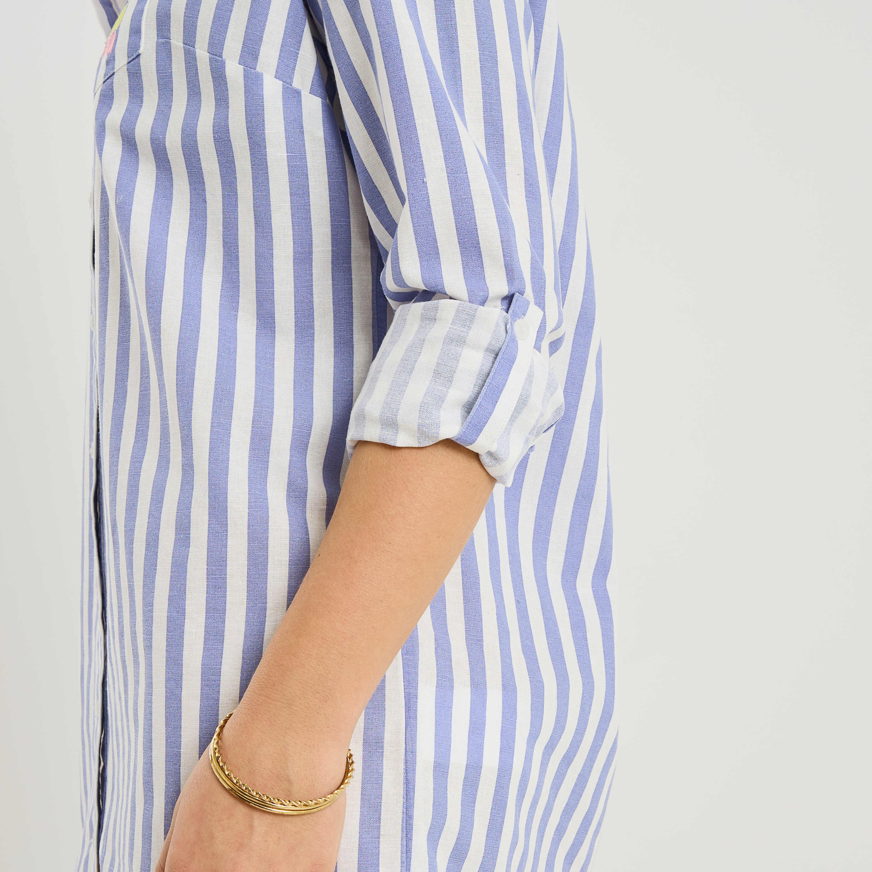 Robe chemise courte &agrave; rayures verticales