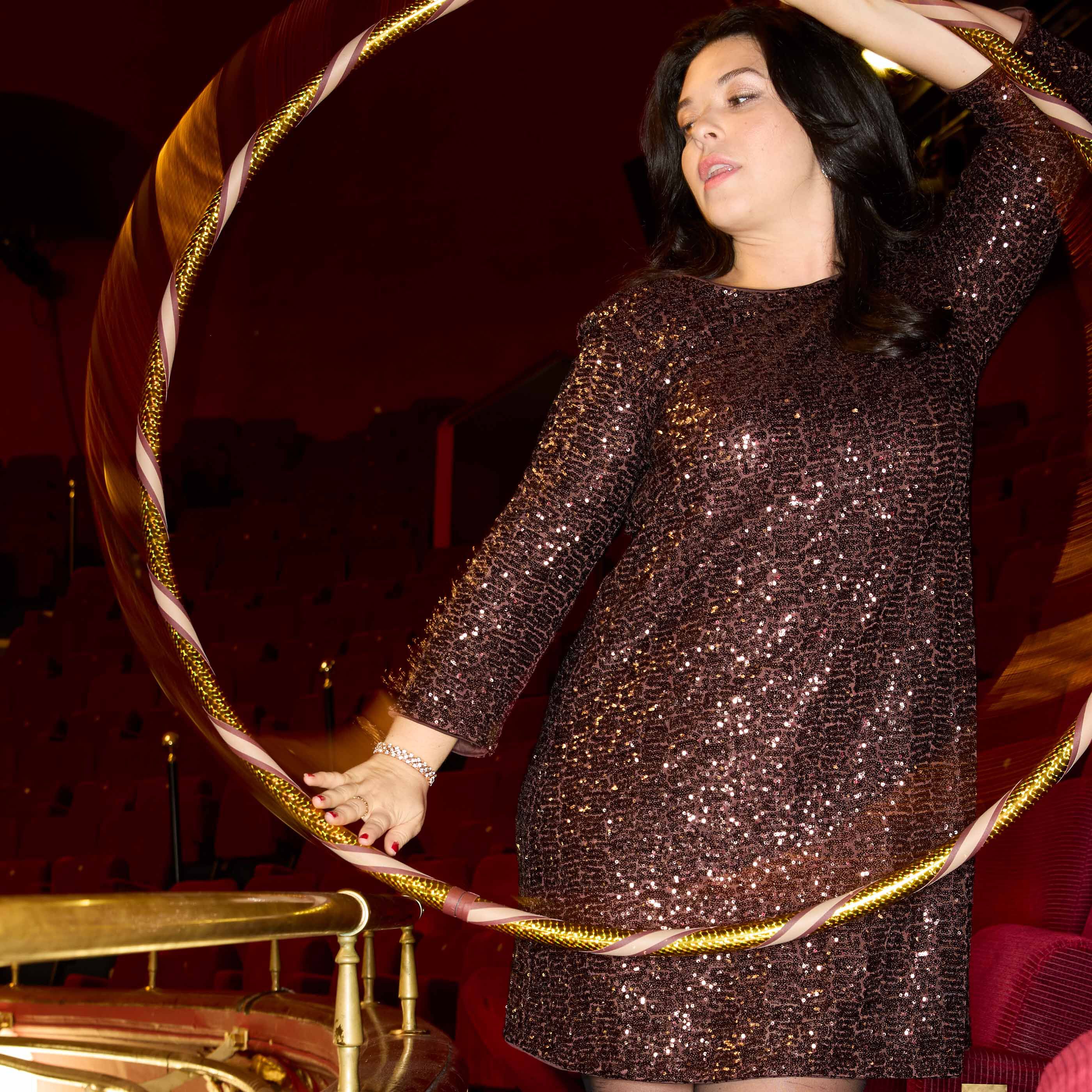 Robe &agrave; sequins manches longues