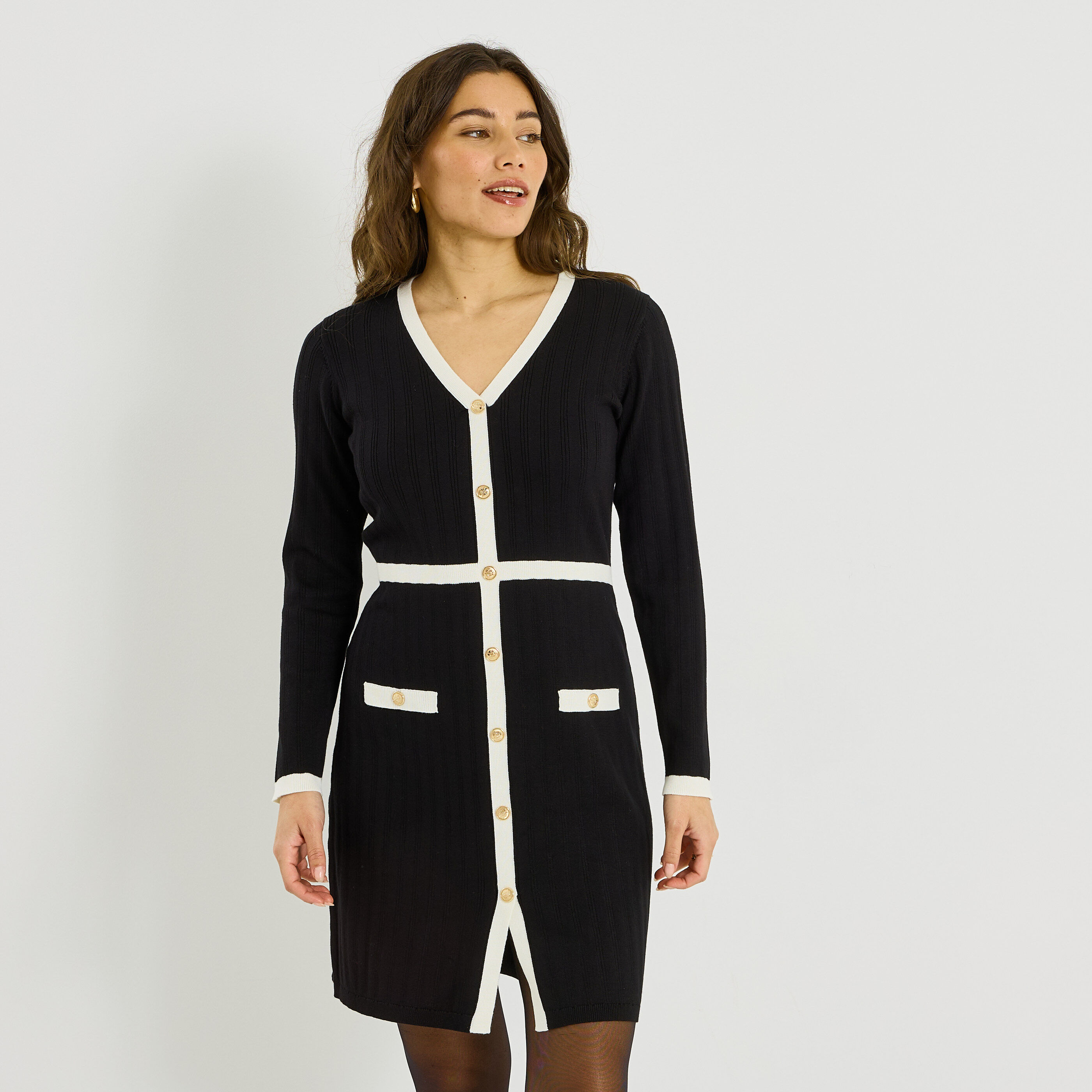 Robe pull bicolore avec boutons