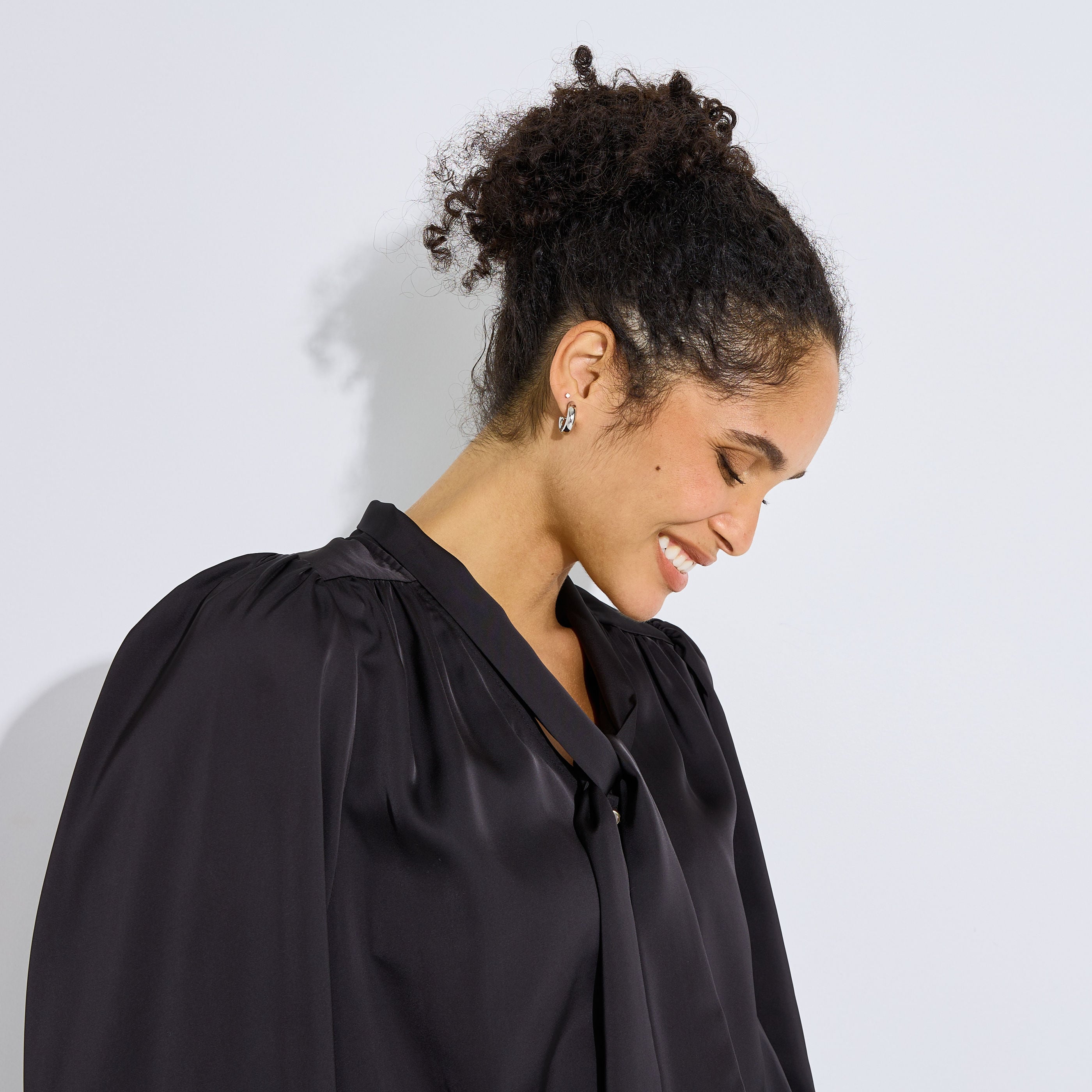 Chemisier col lavalli&egrave;re femme