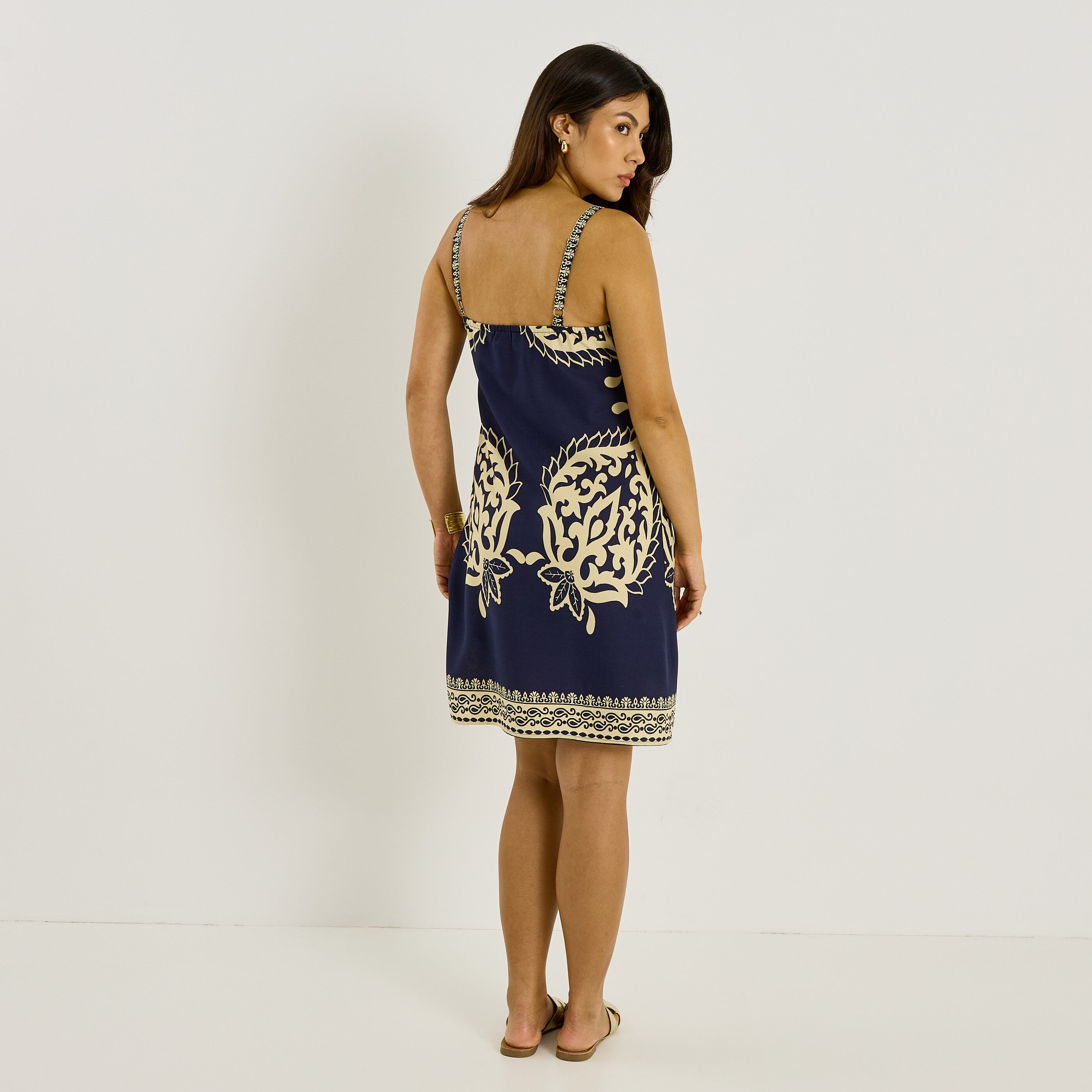 Robe courte imprim&eacute;e &agrave; bretelles 