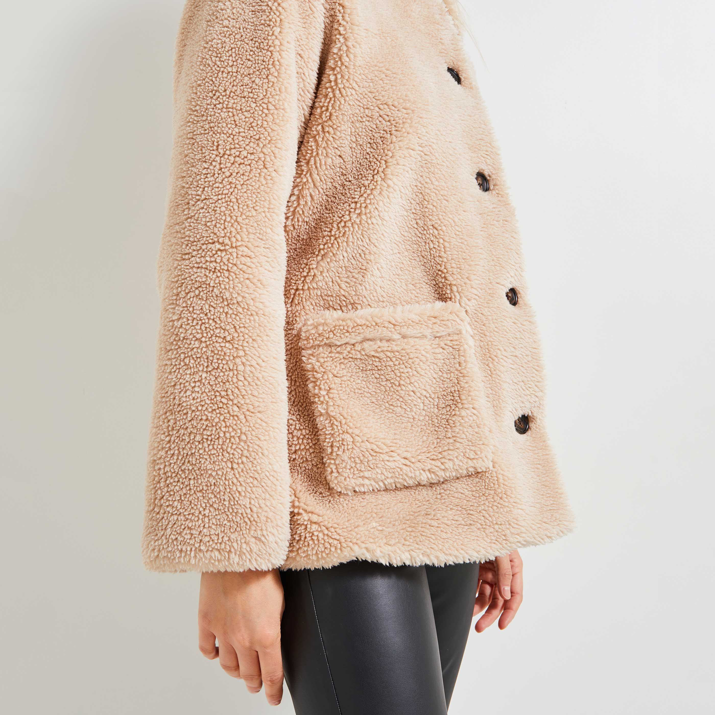 Manteau effet mouton court outlet