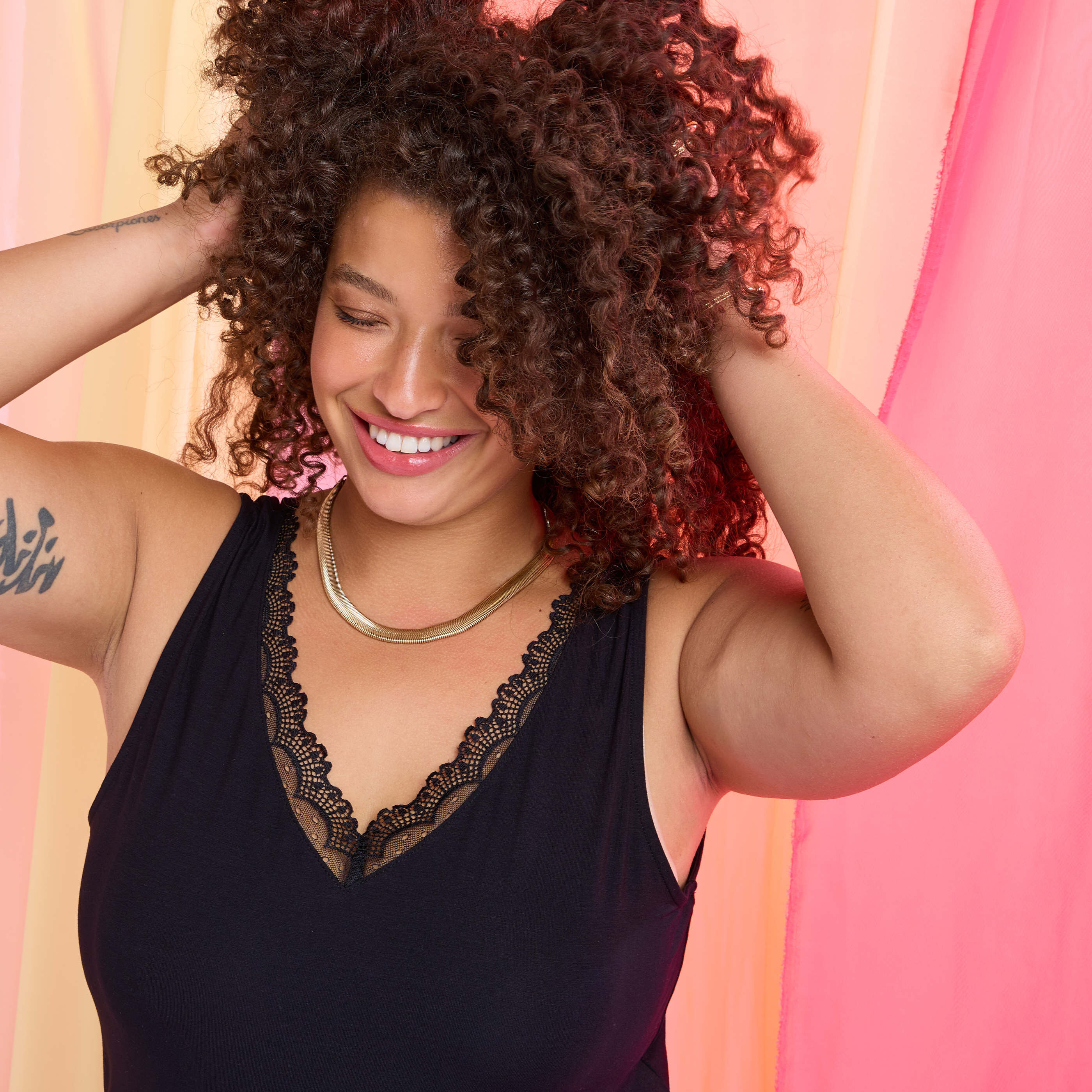 D&eacute;bardeur col V ajour&eacute; femme