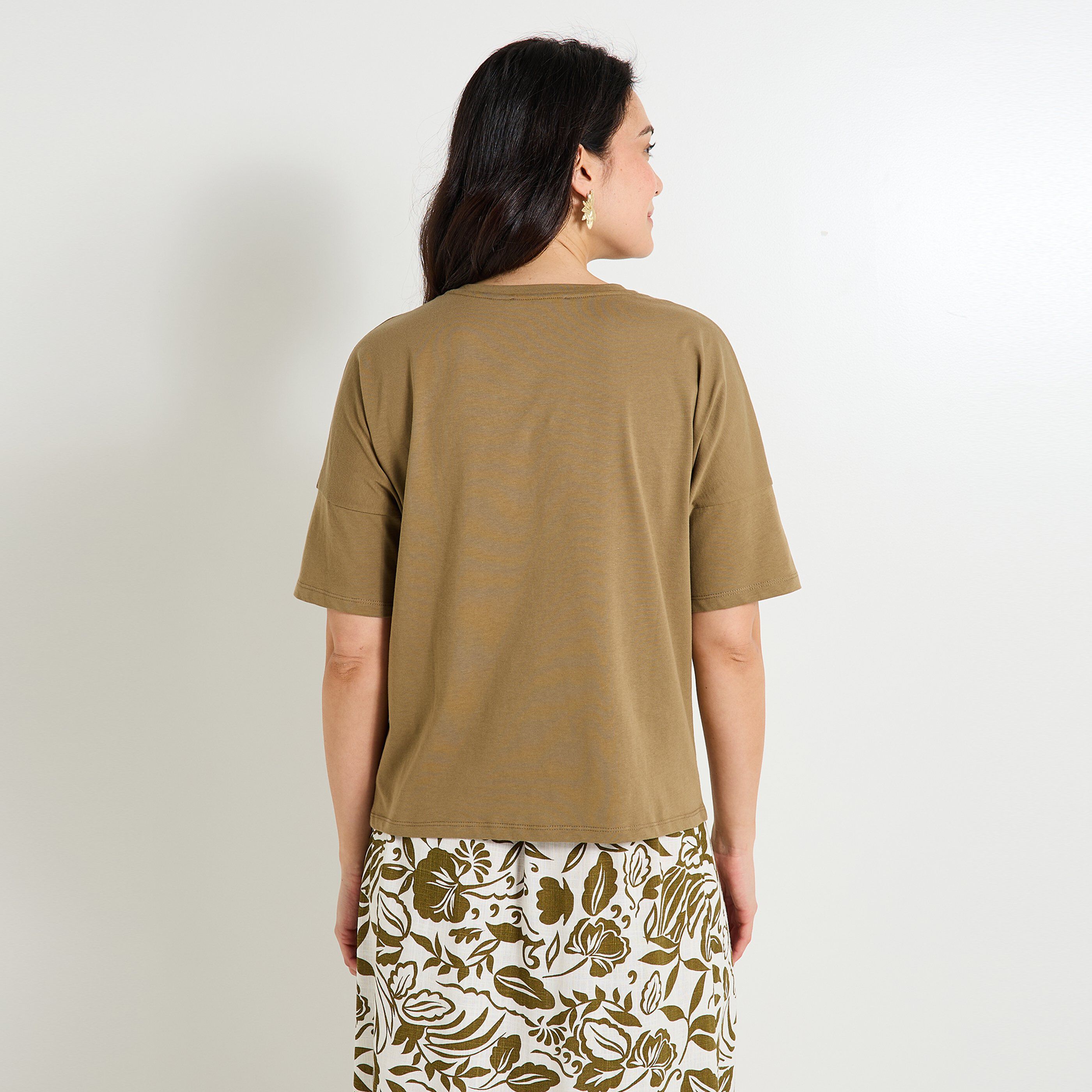 T-shirt clout&eacute; femme