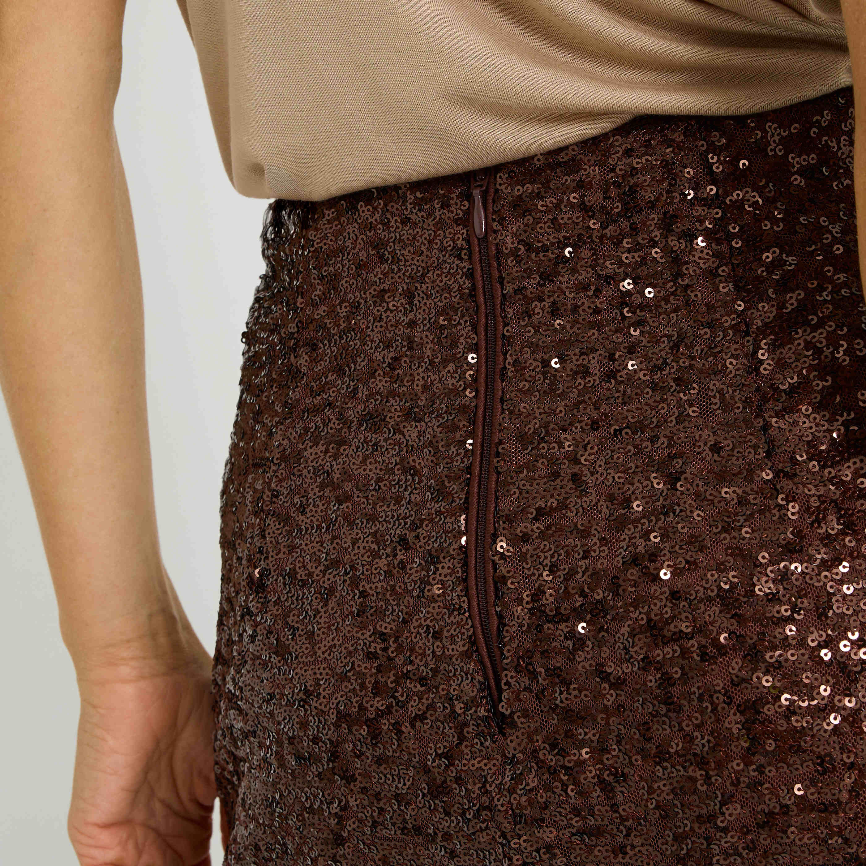 Jupe courte &agrave; sequins 