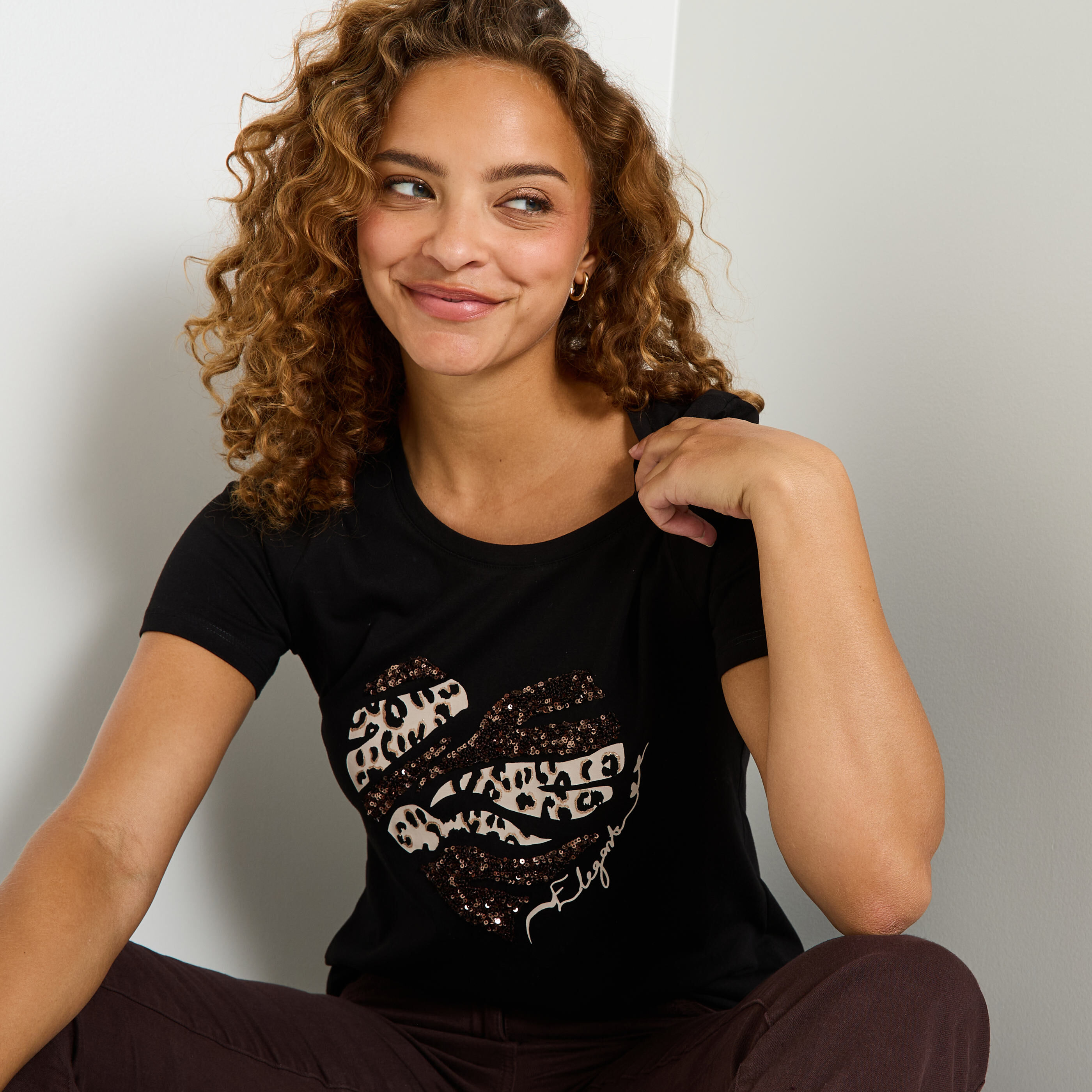 T-shirt c&oelig;ur imprim&eacute; l&eacute;opard femme
