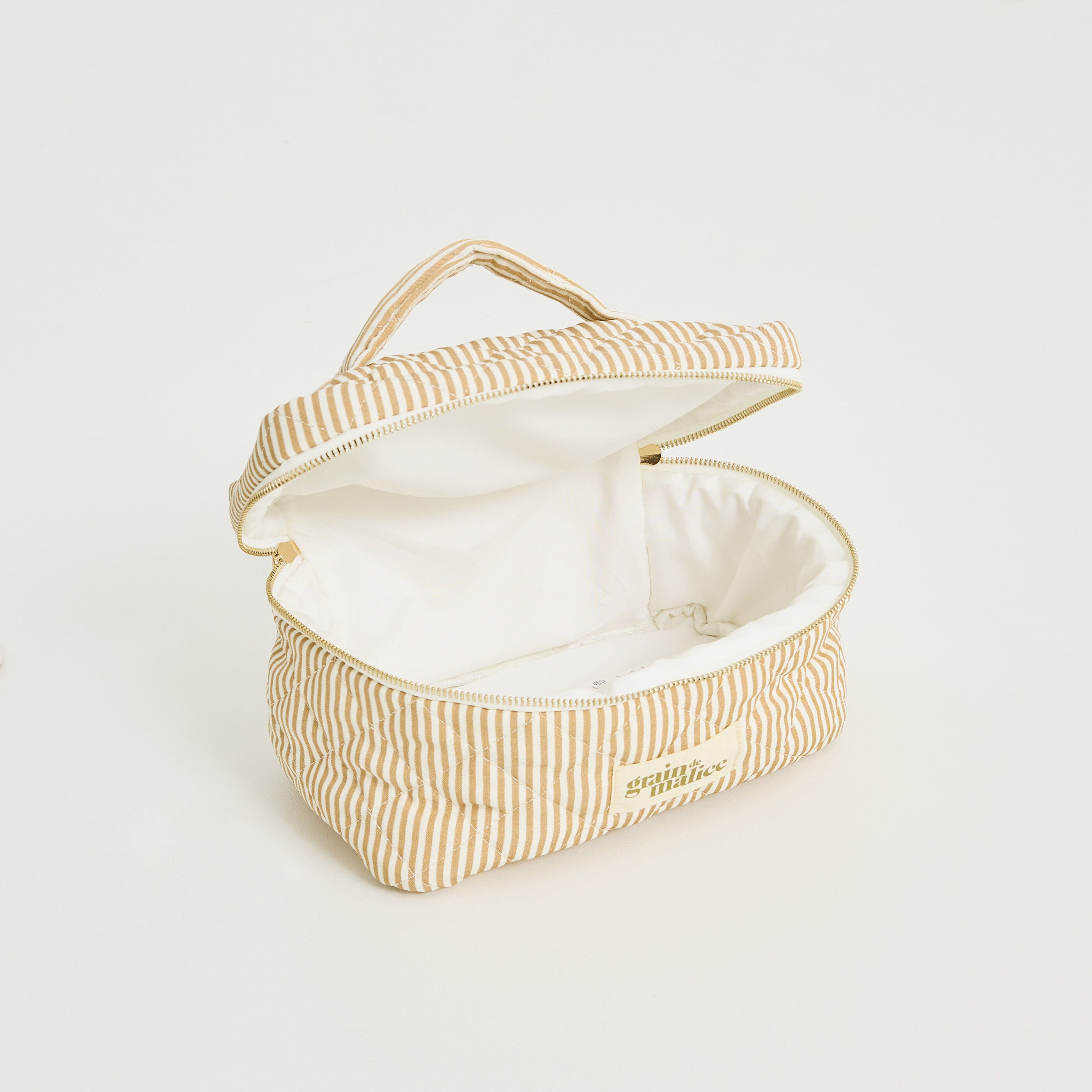 Trousse de toilette matelass&eacute;e femme