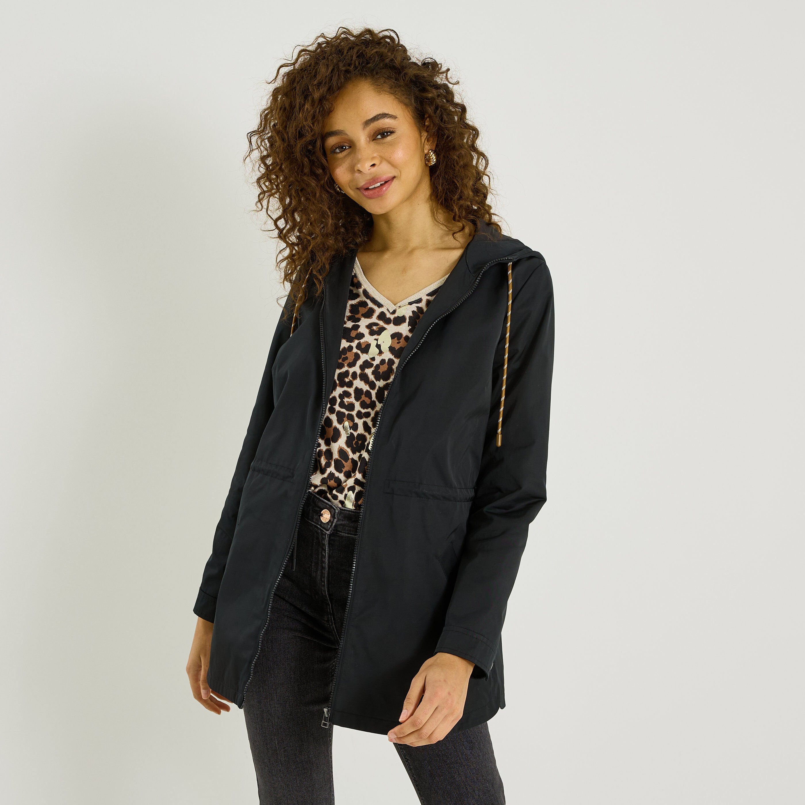 Parka l&eacute;g&egrave;re &agrave; capuche femme