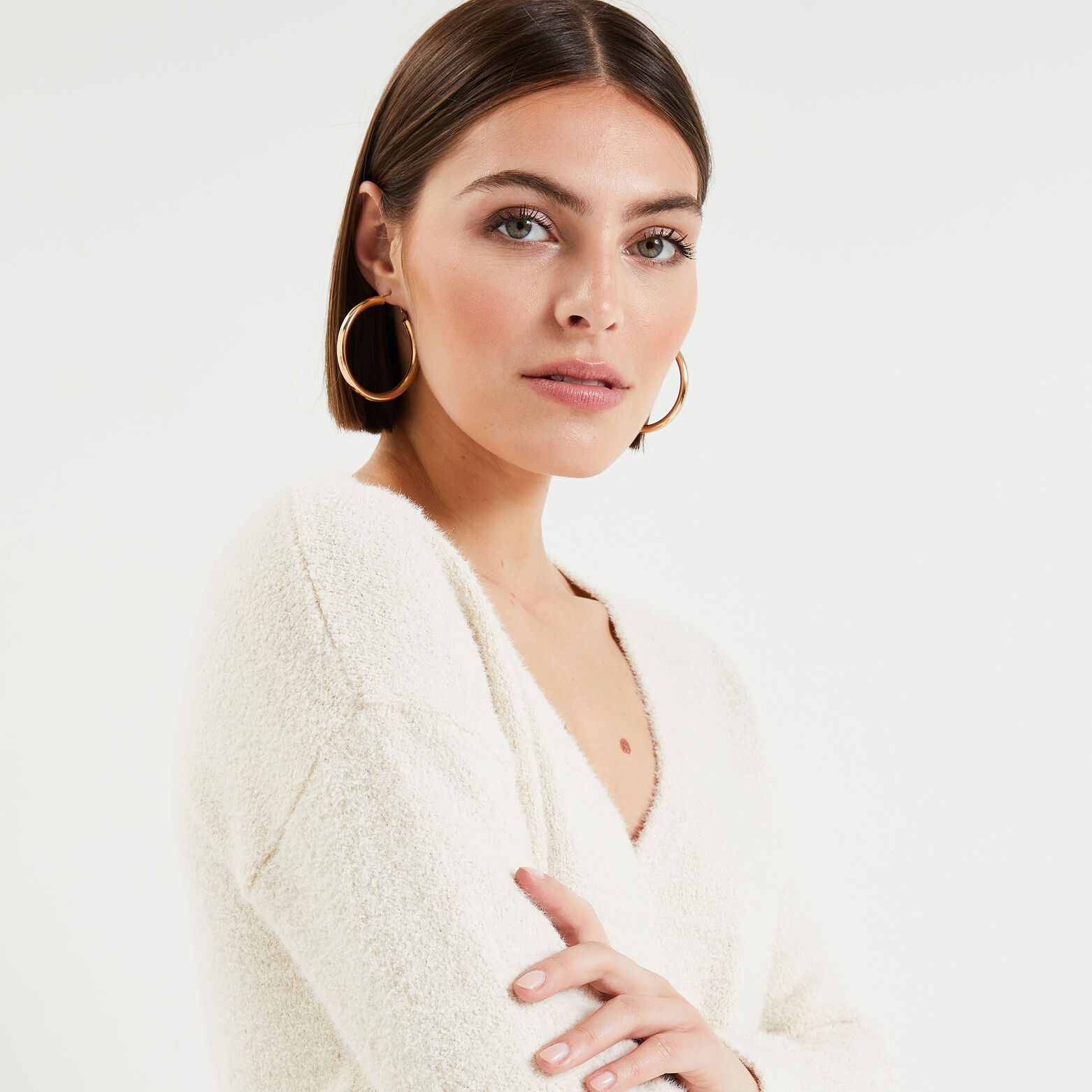 Pull fluffy col V femme