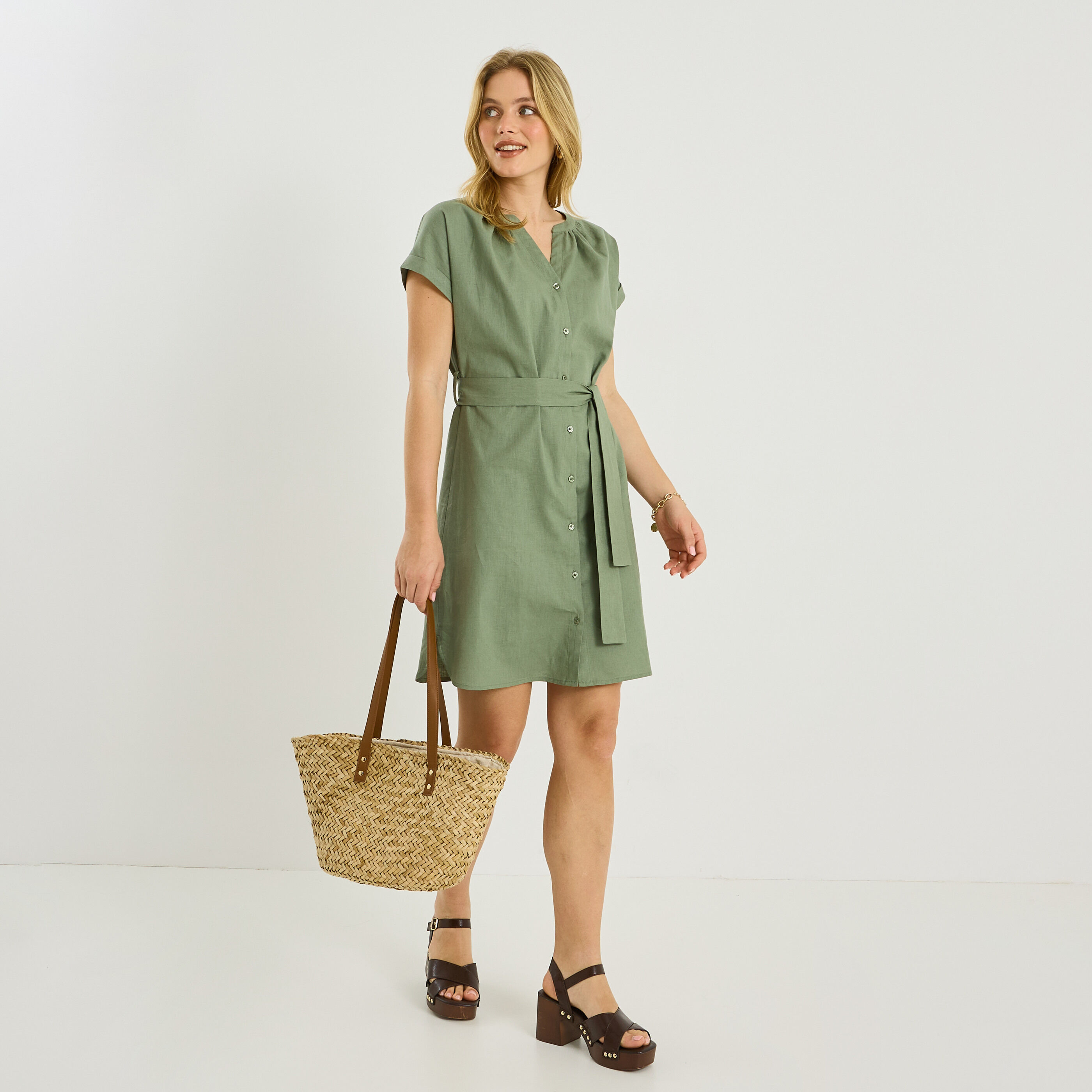 Robe courte unie en lin m&eacute;lang&eacute;