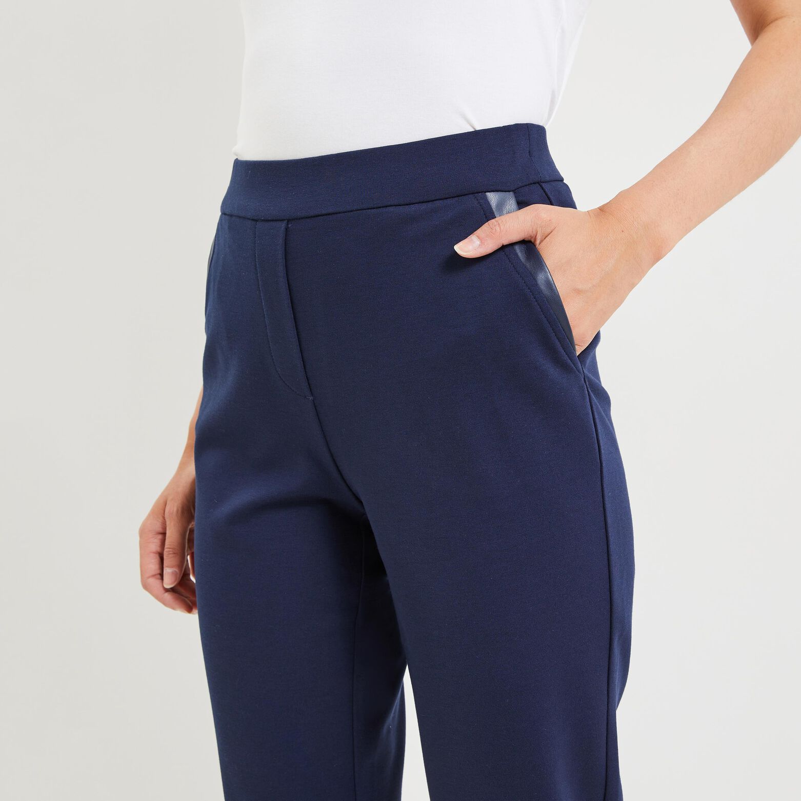 Pantalon cigarette raccourci