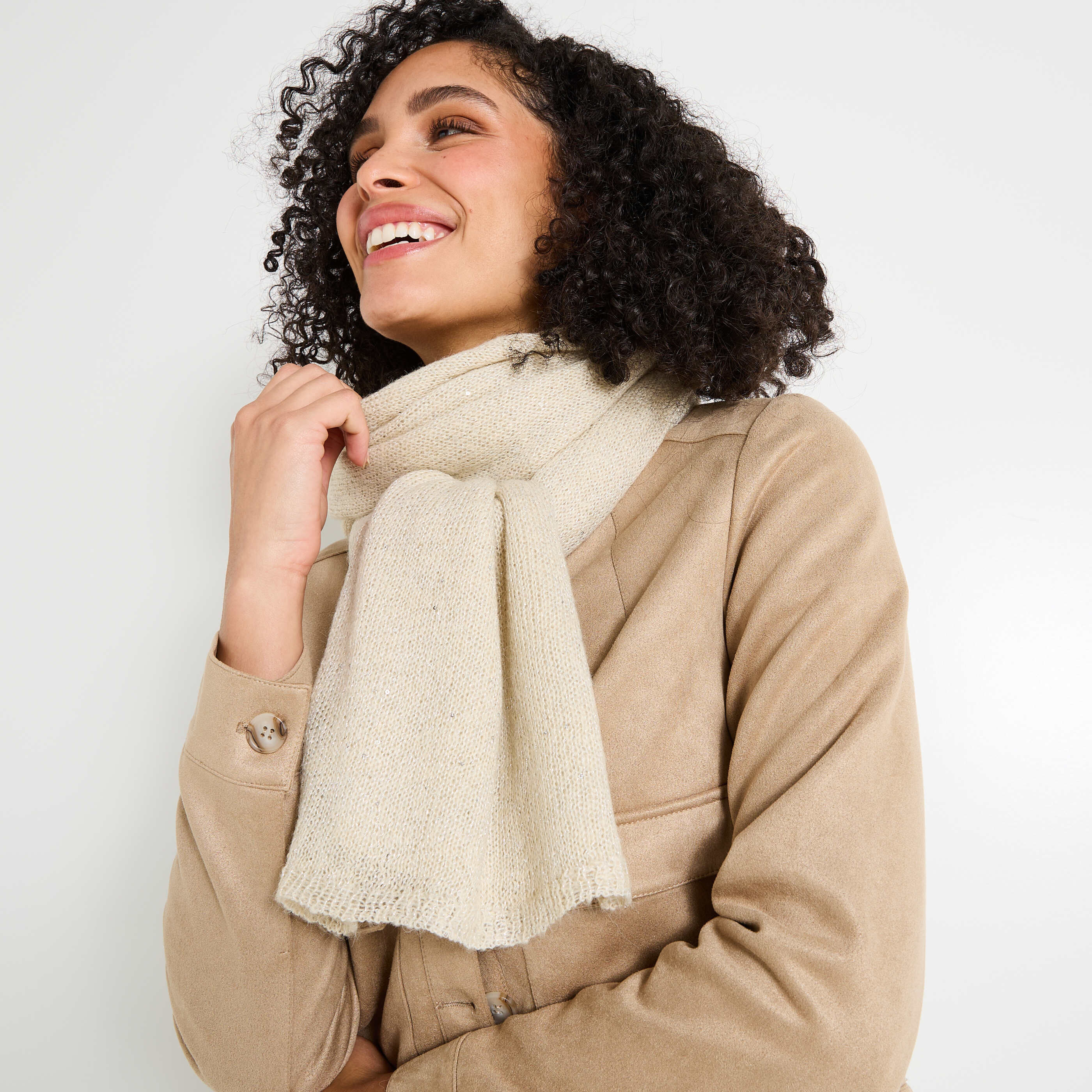 &Eacute;charpe longue unie avec sequins