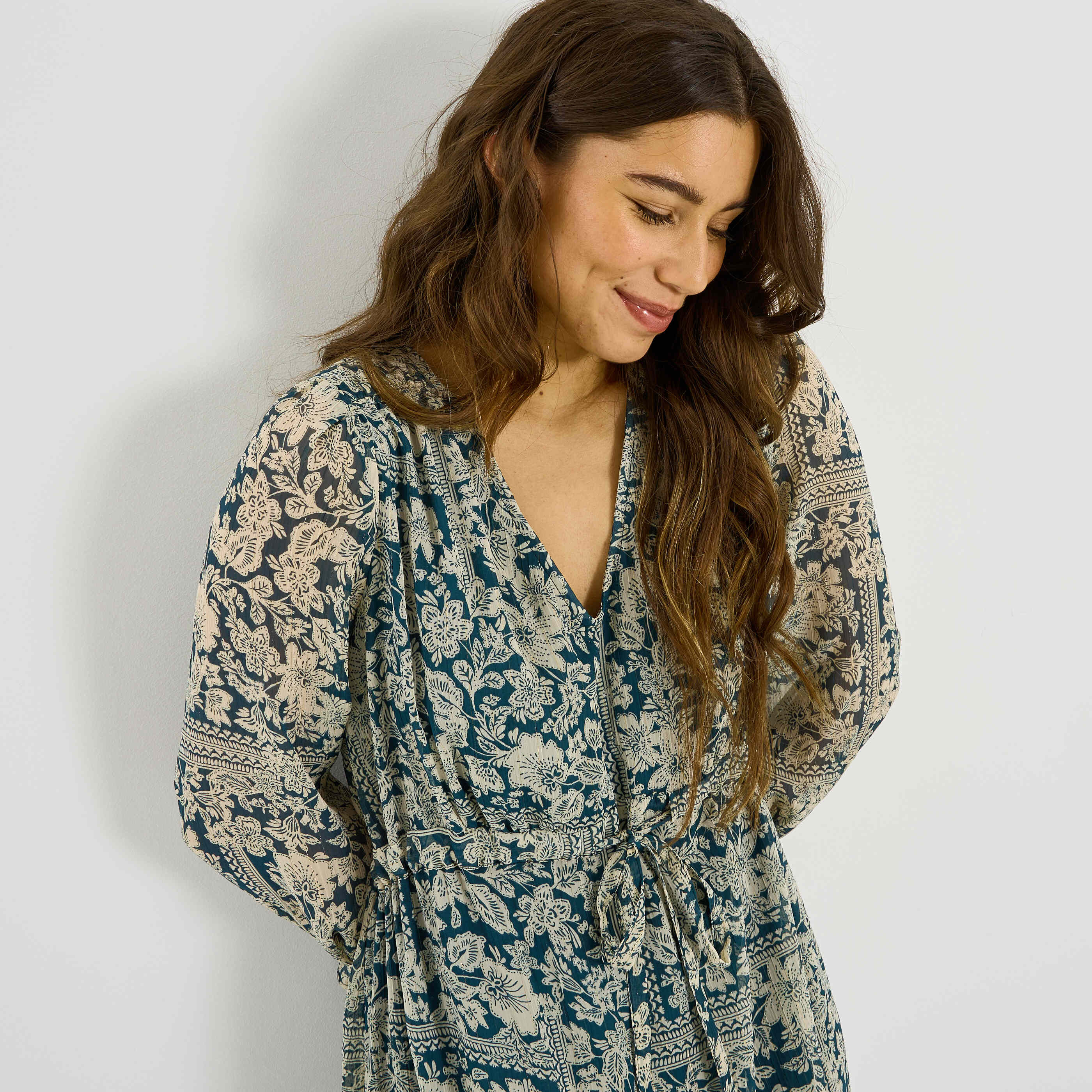 Robe longue habill&eacute;e &agrave; imprim&eacute; fleuri 