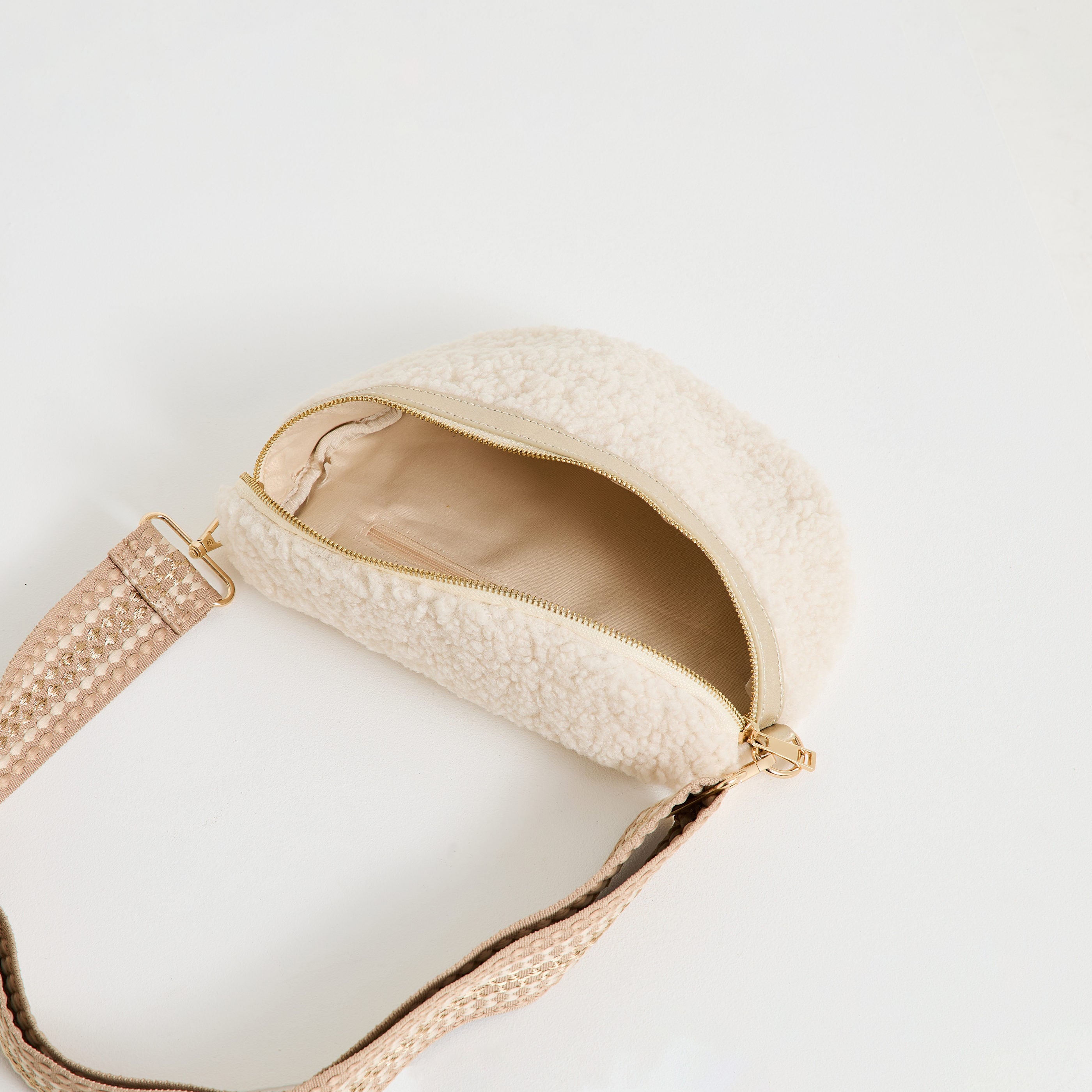 Sac banane imitation fourrure