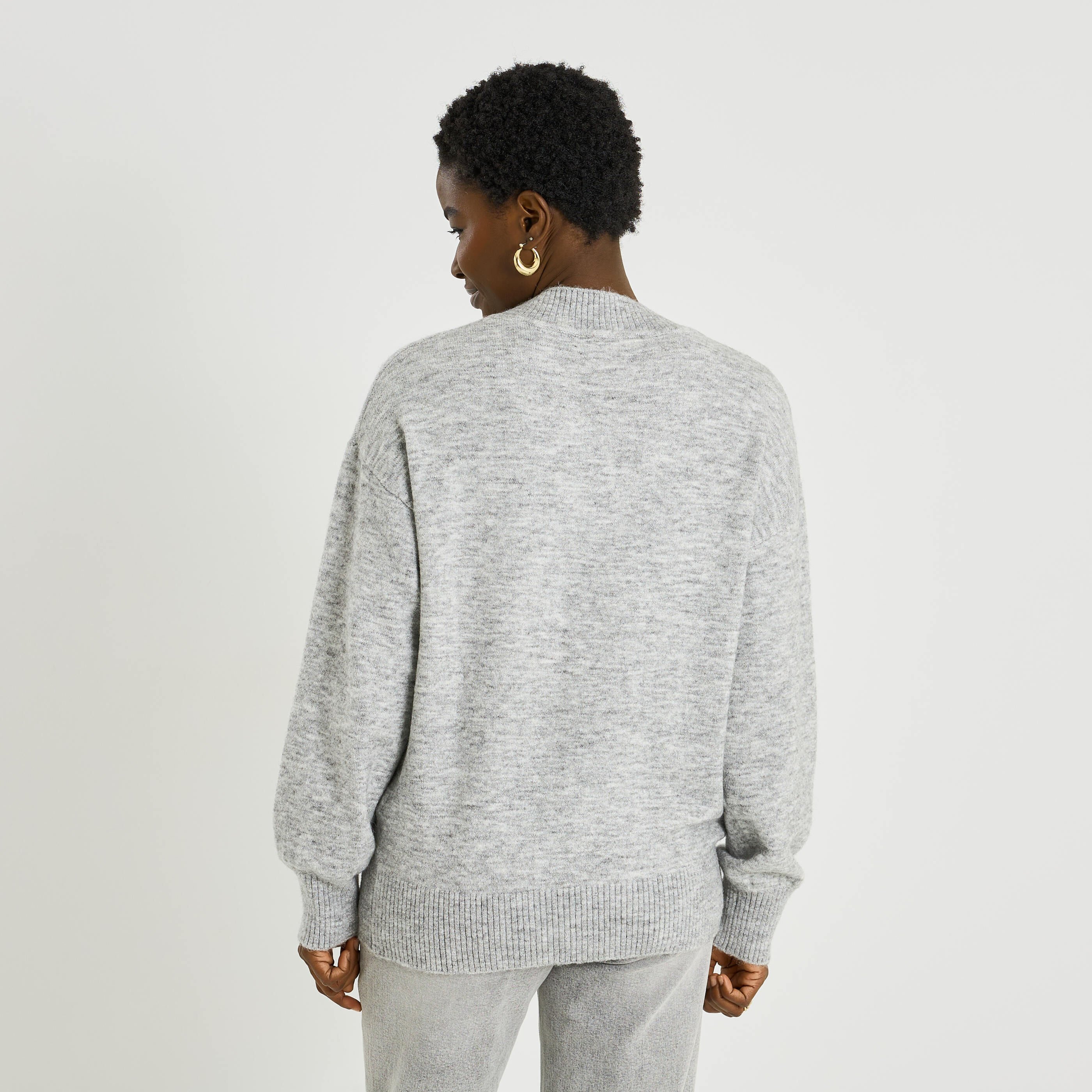 Pull loose &agrave; col V femme