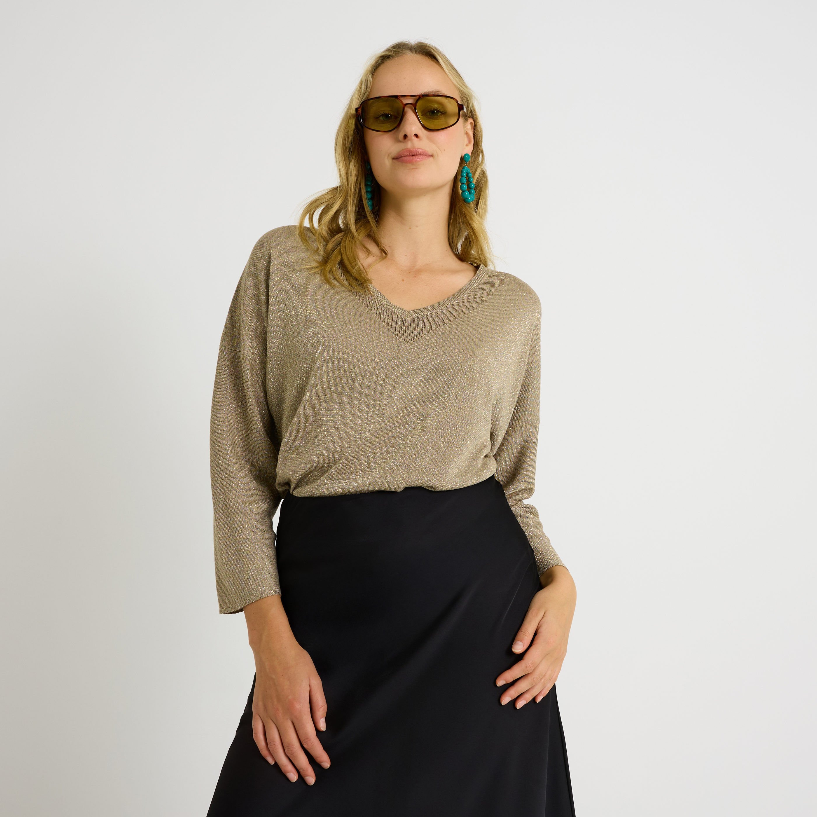 Pull brillant &agrave; col V femme