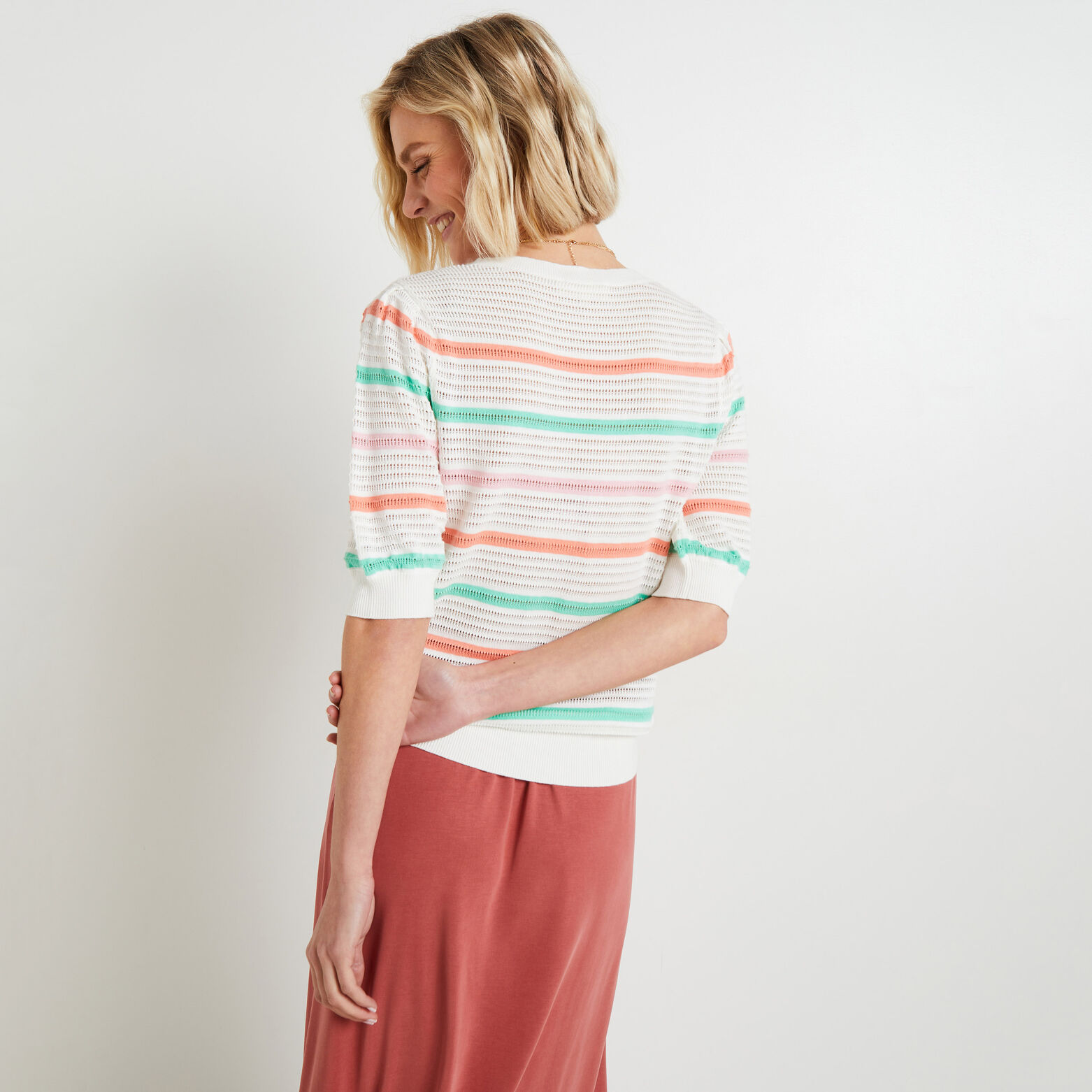 Pull manches courtes femme
