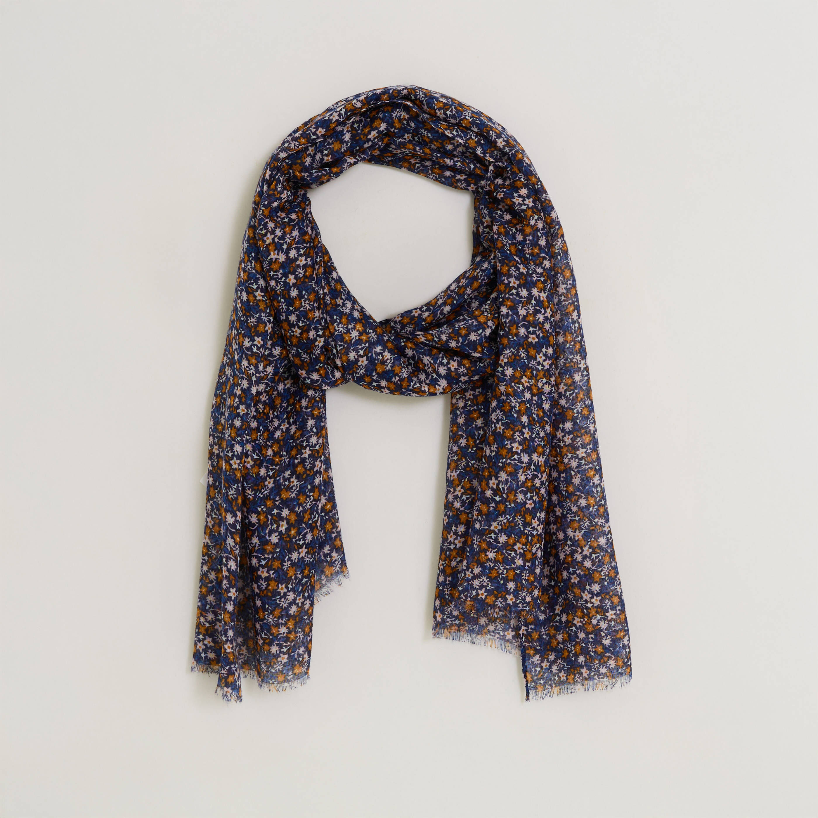 Etole longue imprim&eacute; fleuri femme