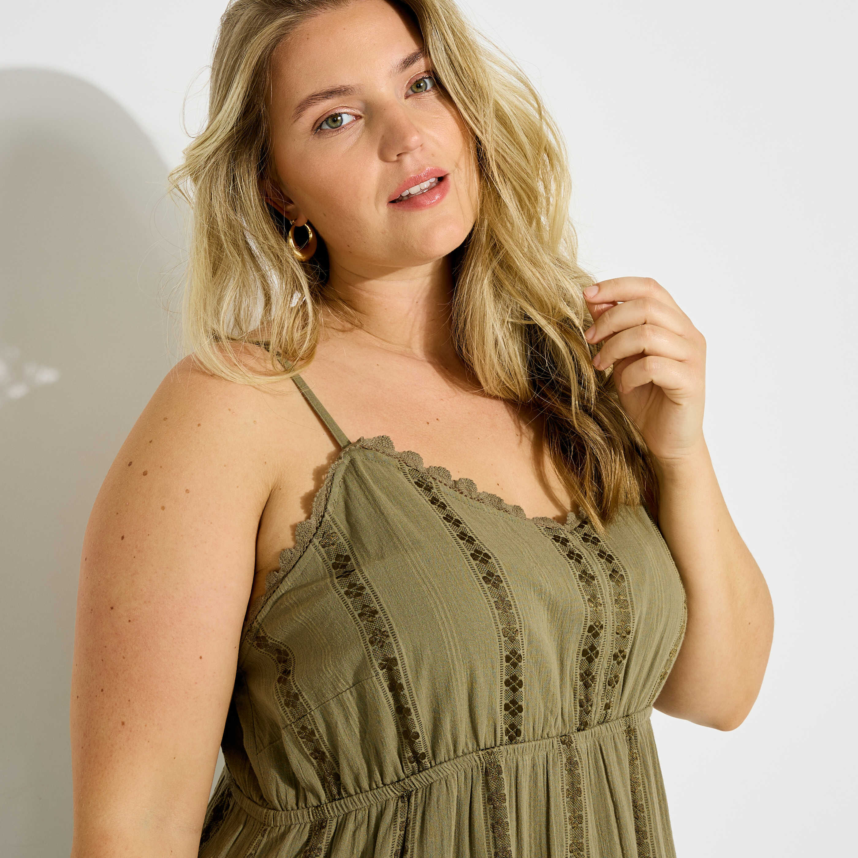 Robe boh&egrave;me longue &agrave; bretelles