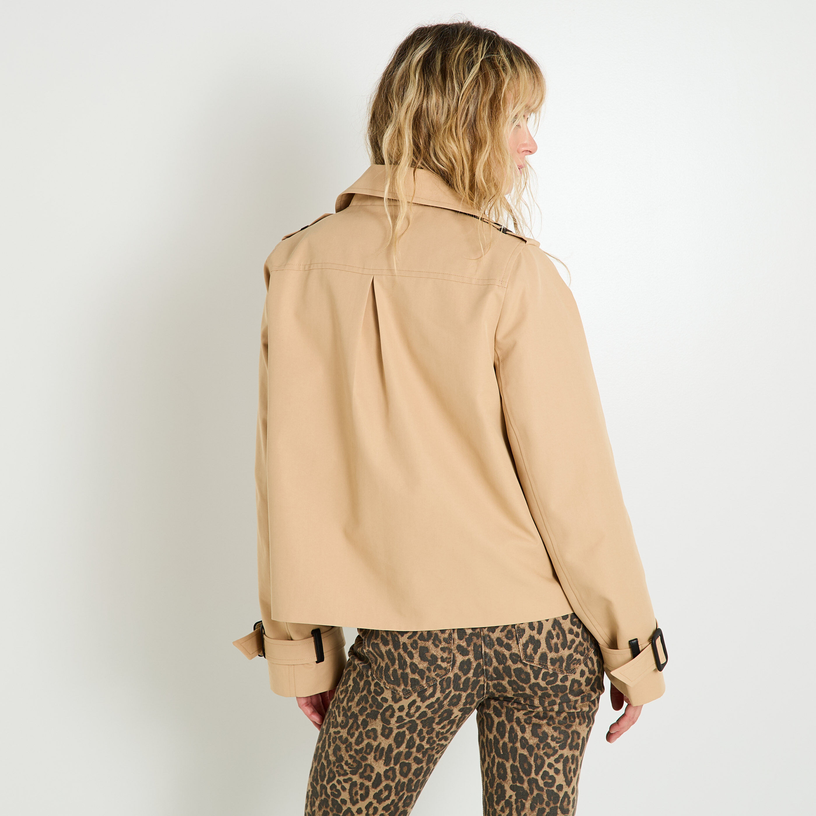 Trench court femme