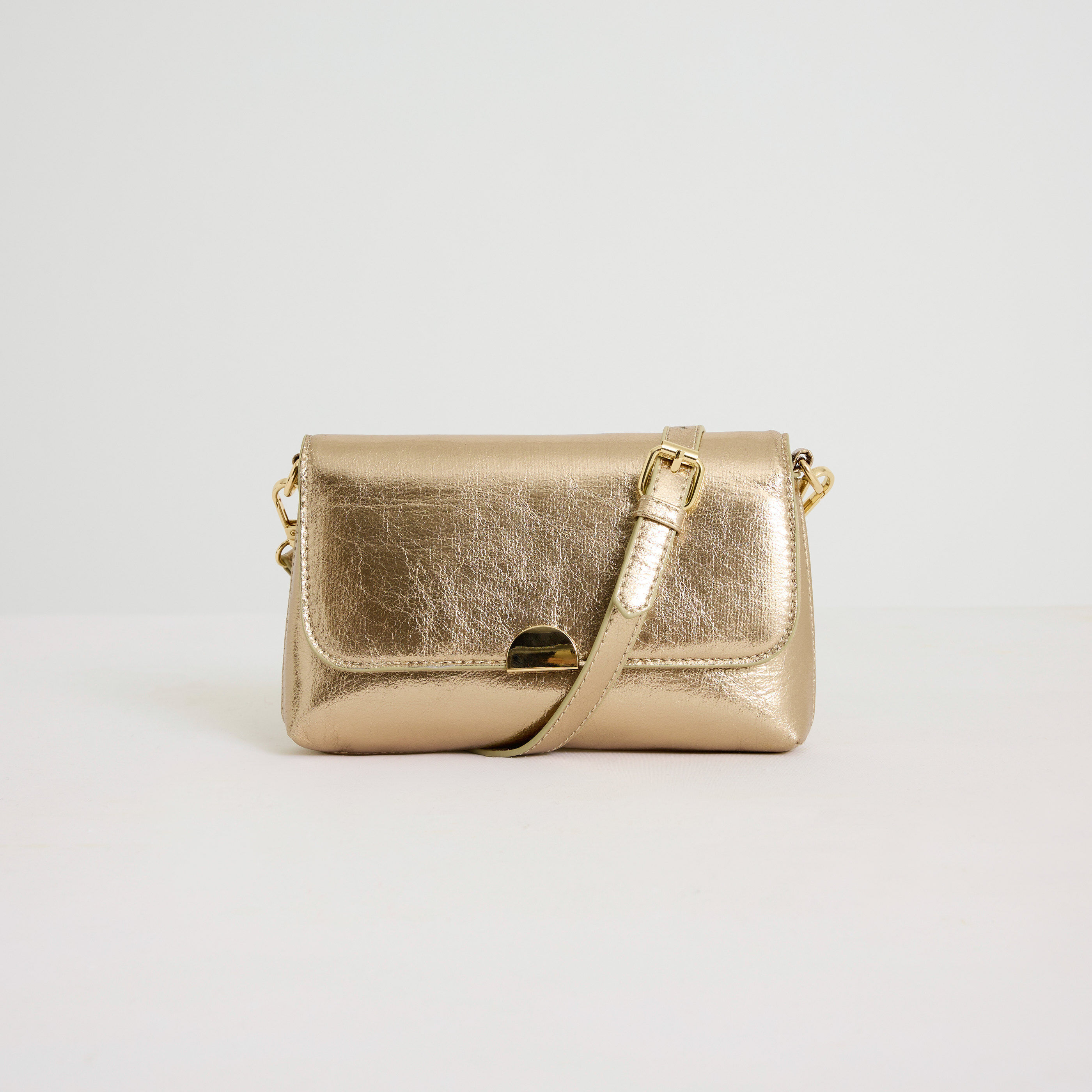 Pochette habill&eacute;e iris&eacute;e femme