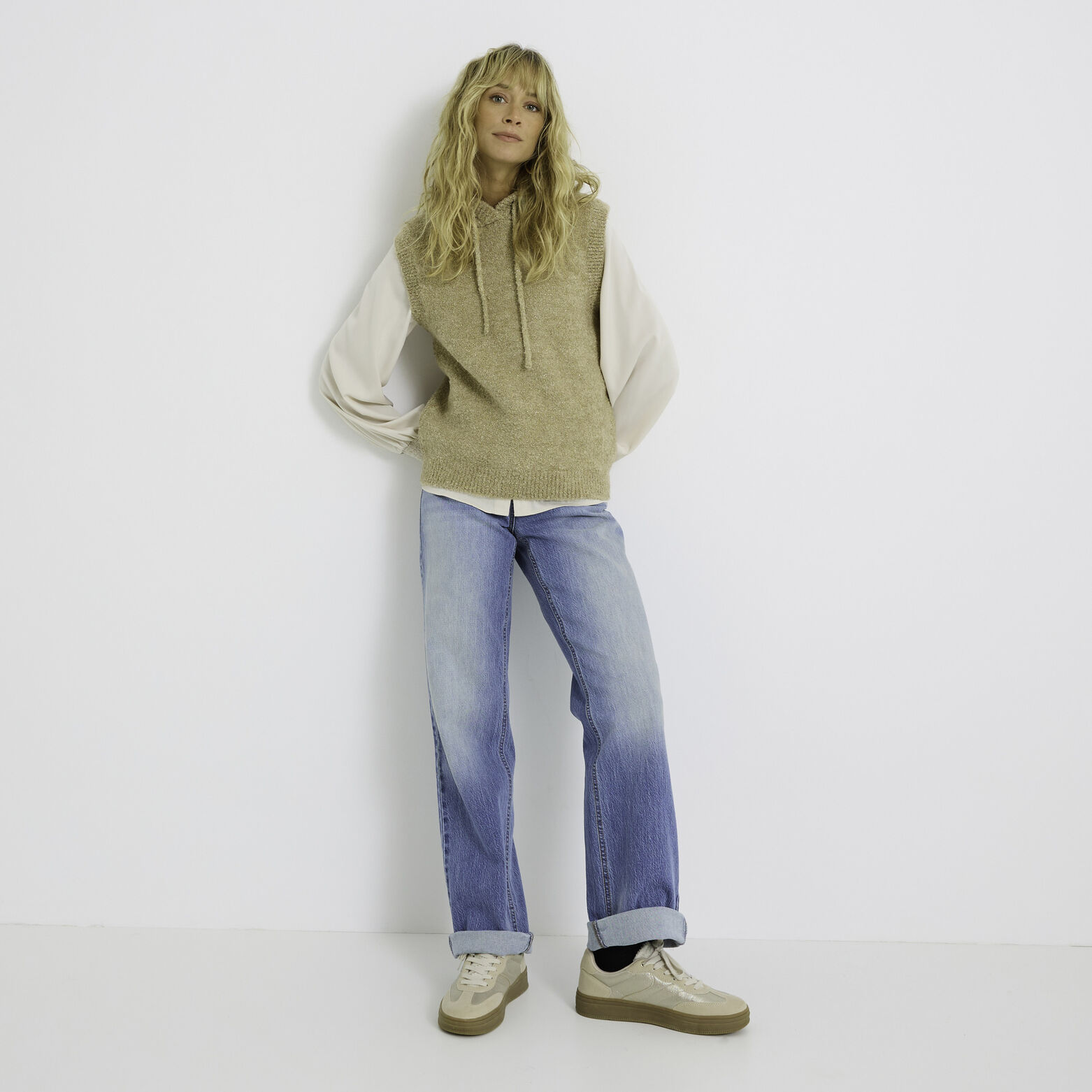 Pull sans manches à capuche femme
