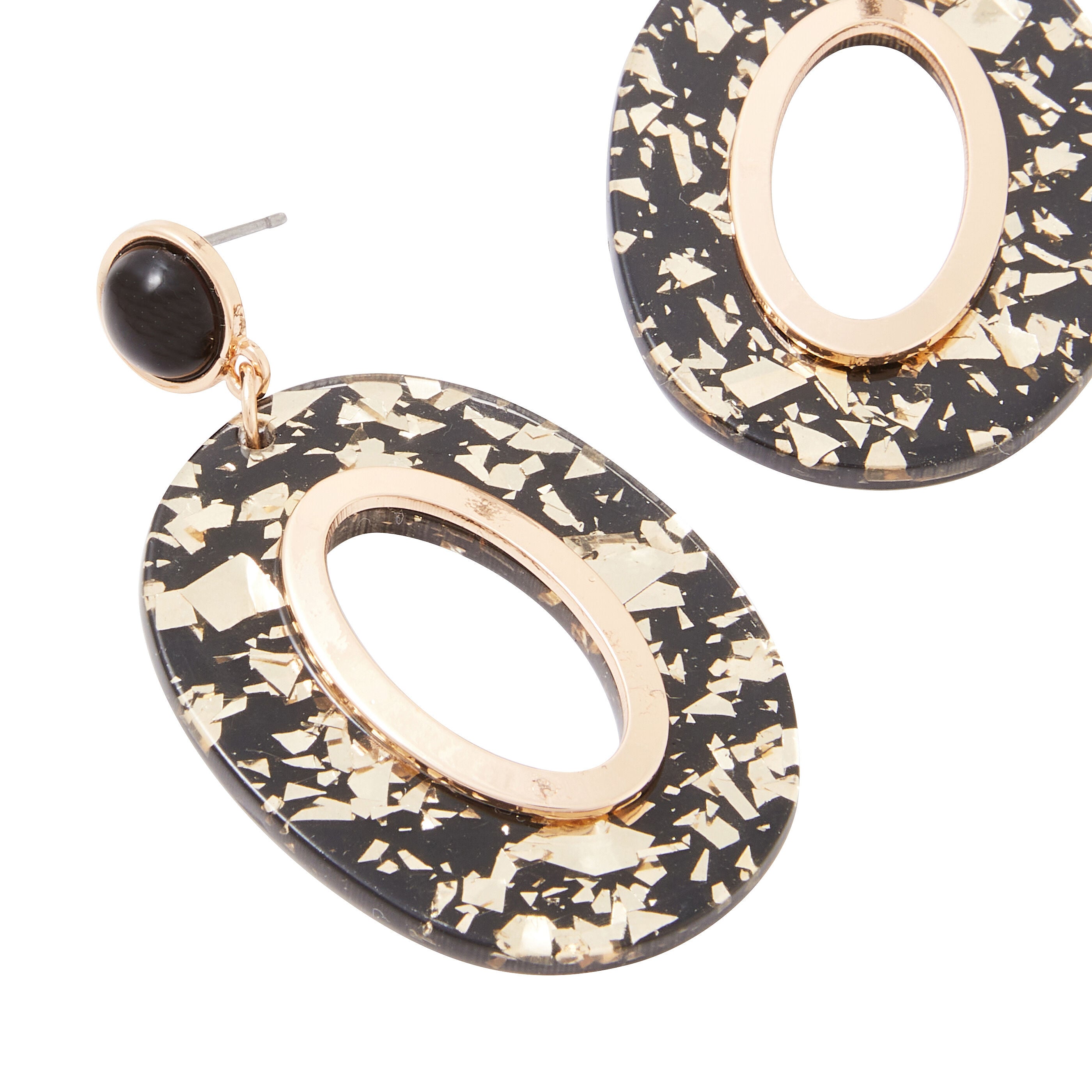 Boucles d'oreilles ovales en r&eacute;sine