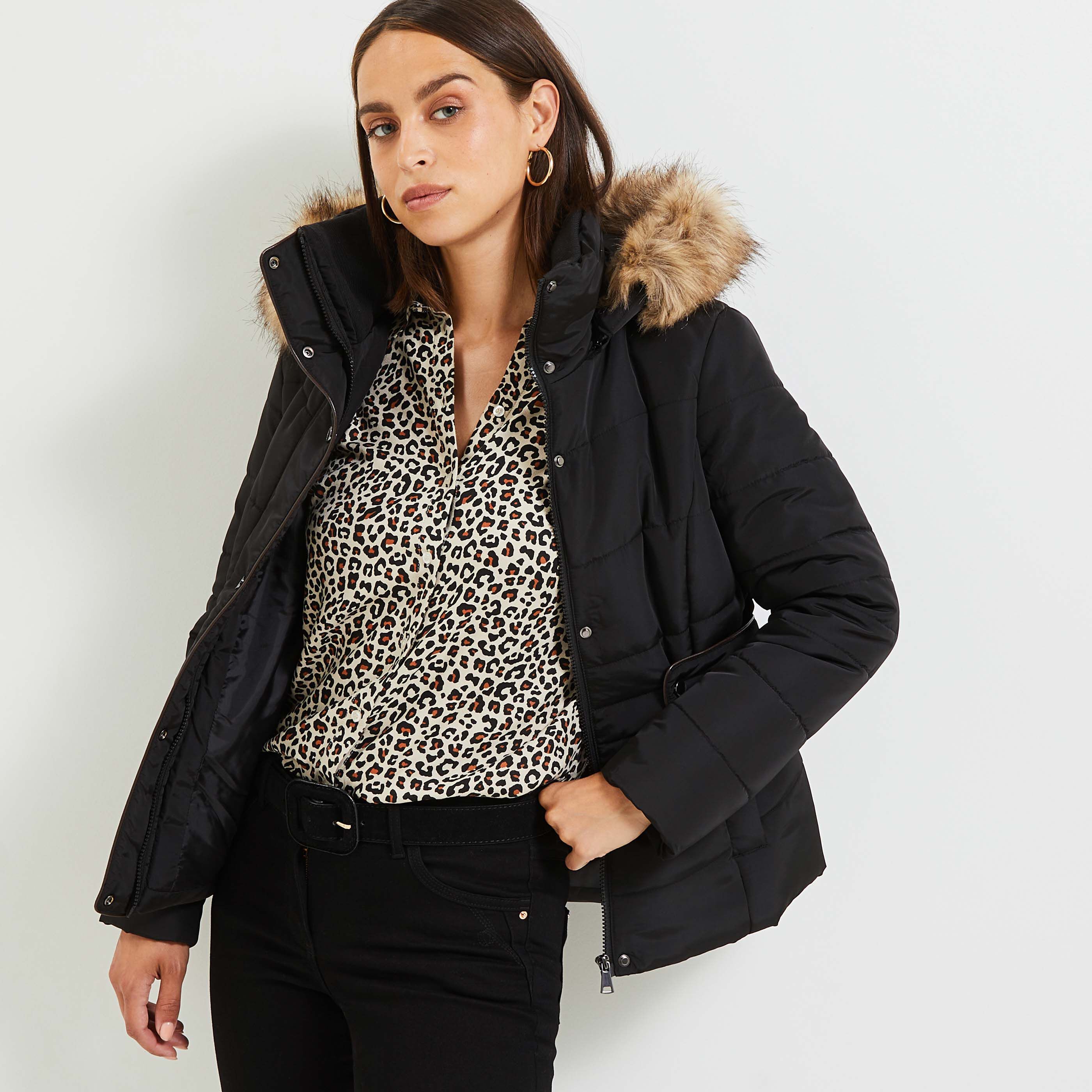 Veste doudoune courte femme sale
