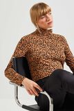 Tshirt col roulé imprimé femme