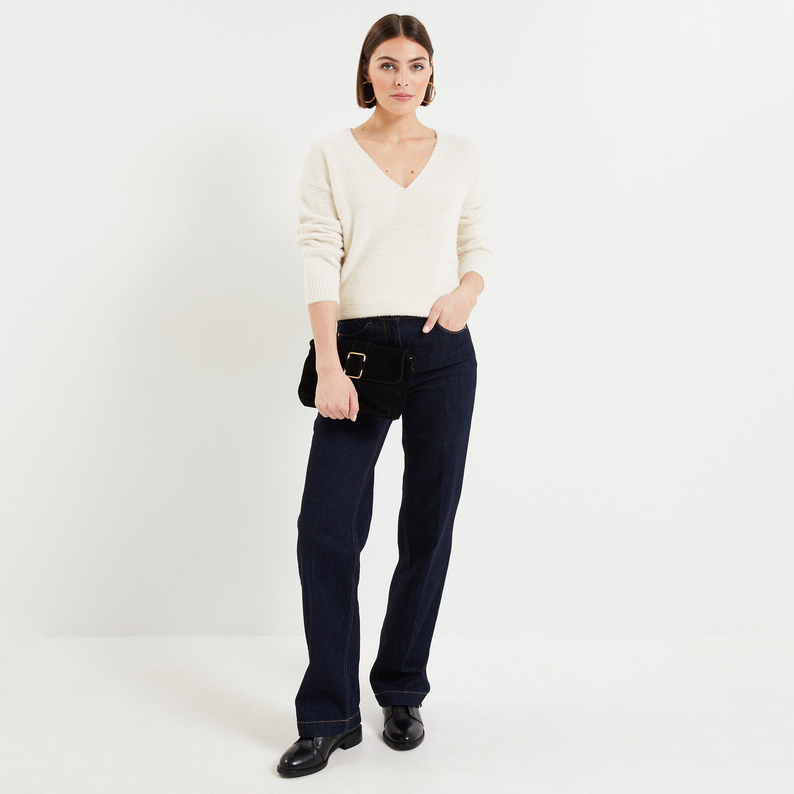 Pull fluffy col V femme