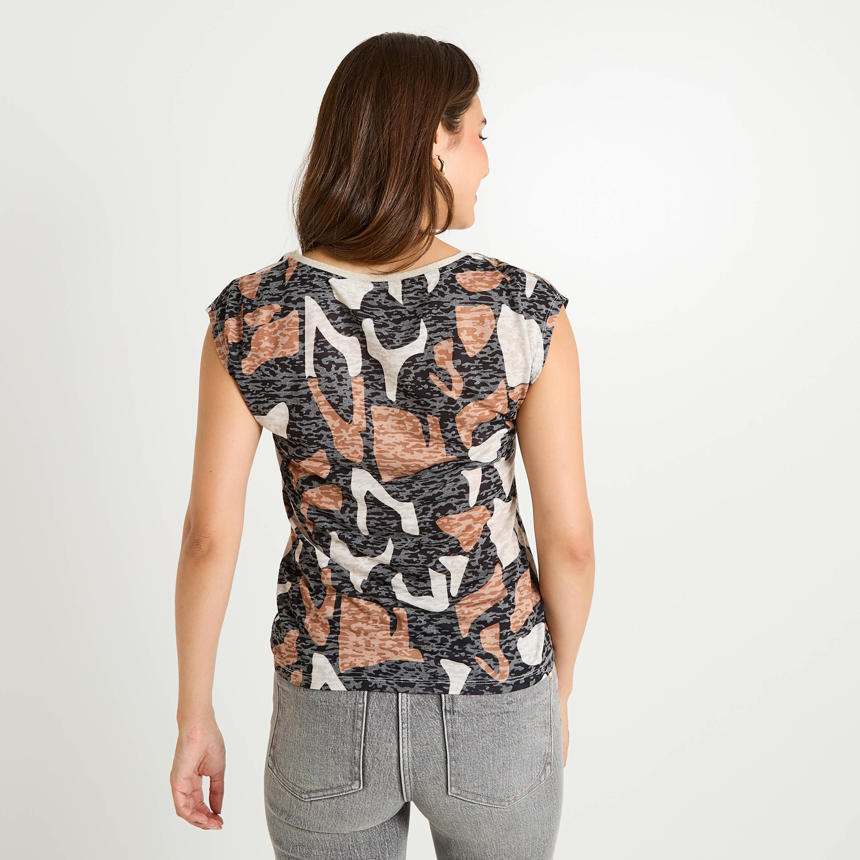 T-shirt imprim&eacute; g&eacute;om&eacute;trique femme