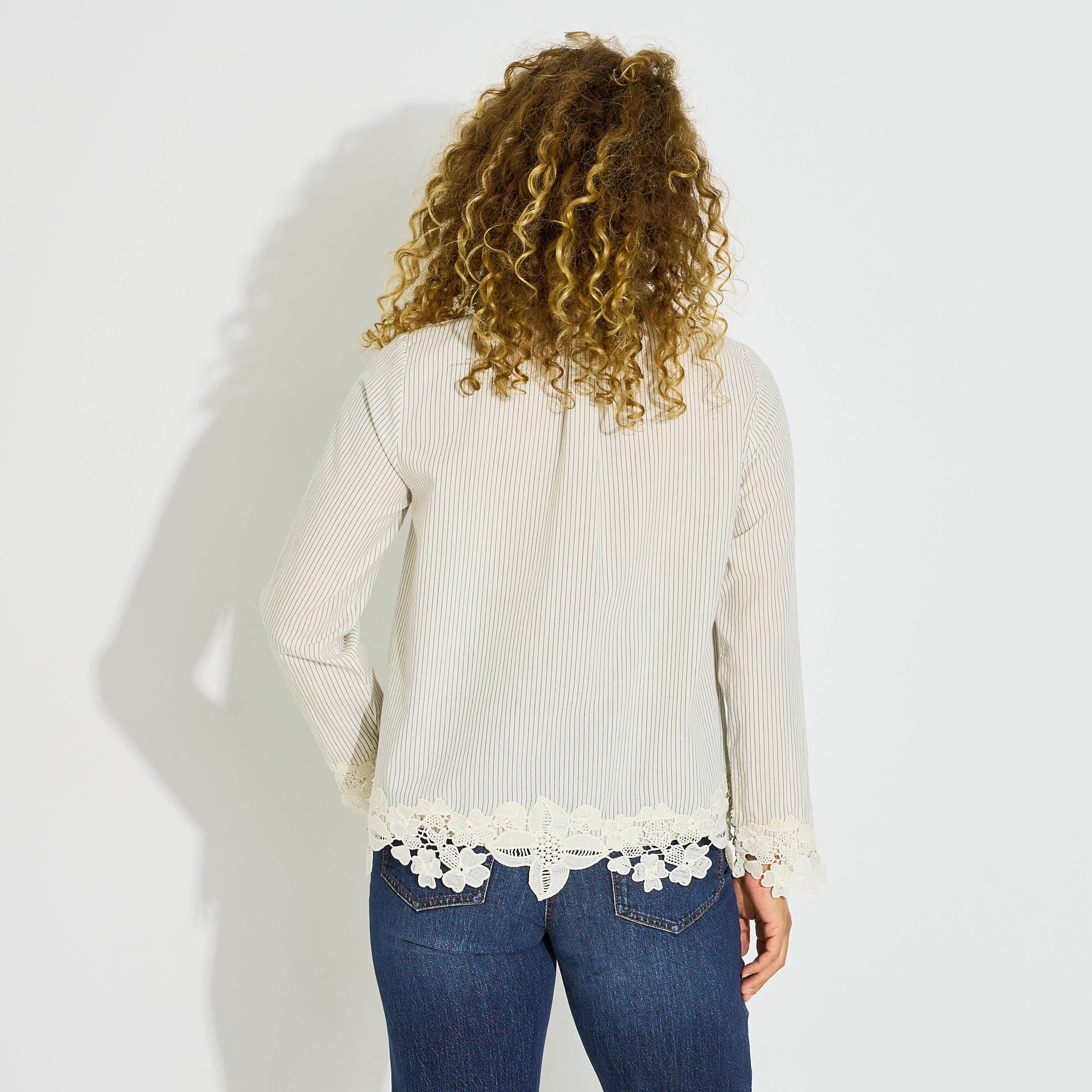 Chemise ray&eacute;e avec dentelle femme