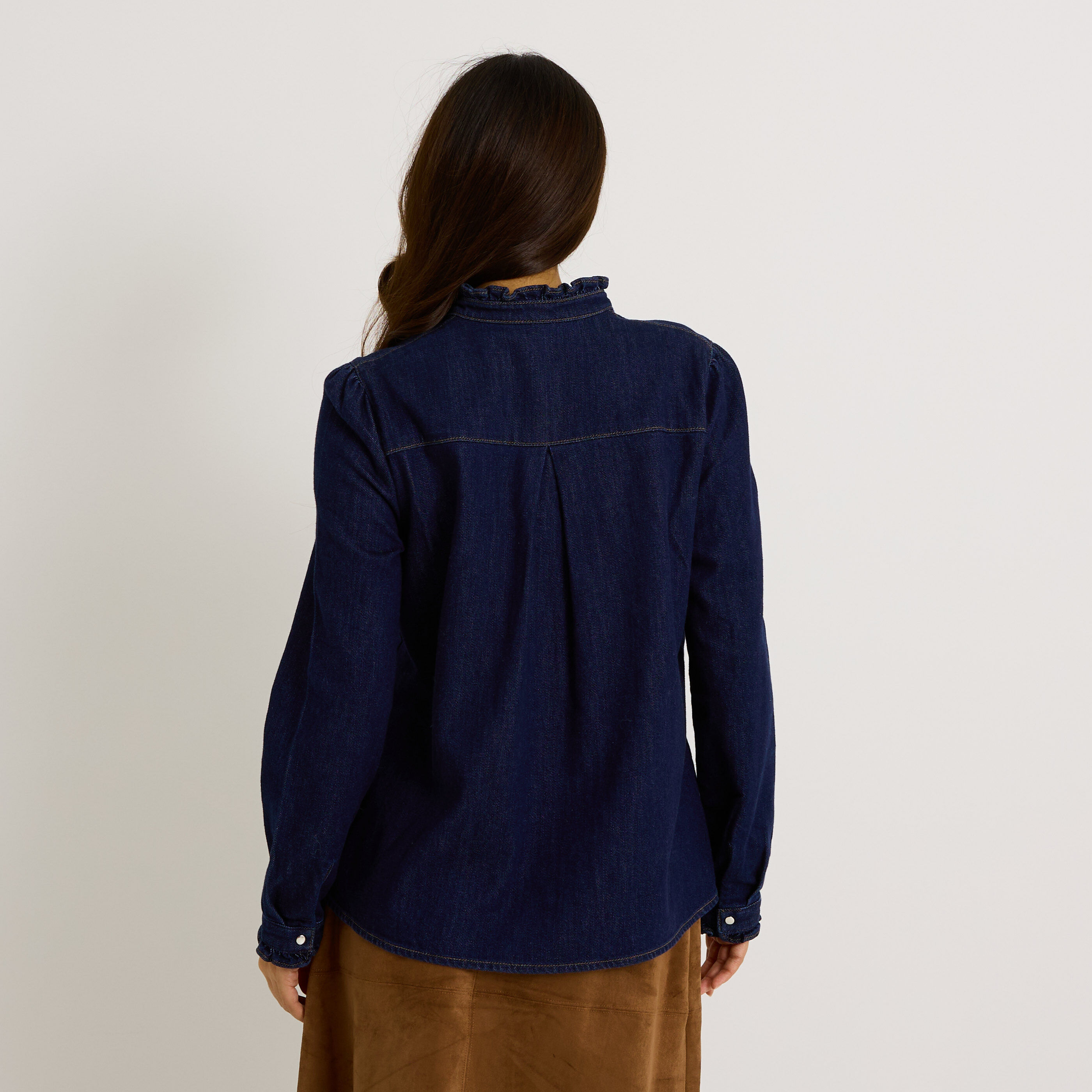 Blouse en denim &agrave; col volant&eacute; femme
