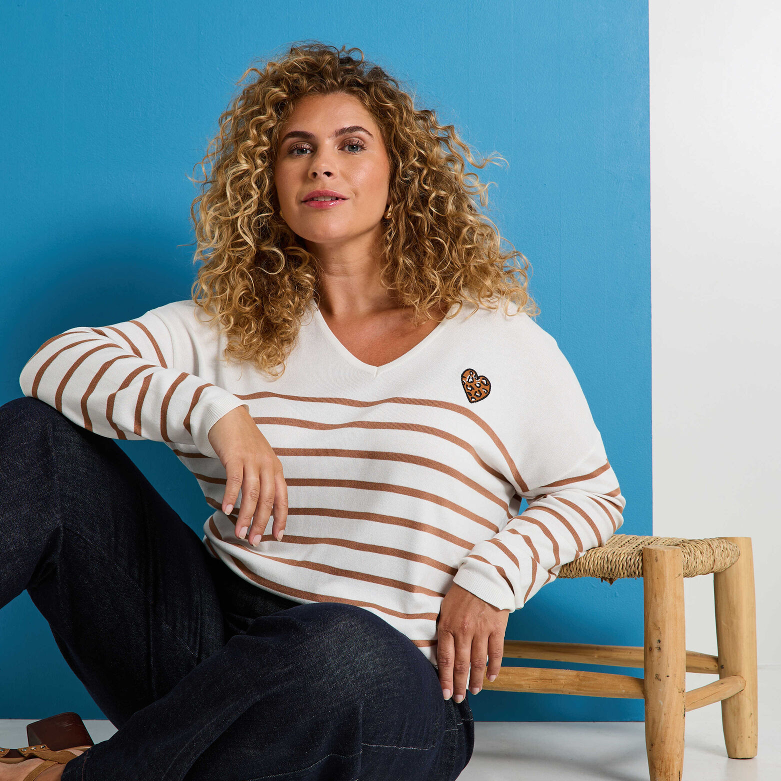 Pull rayé à col V femme