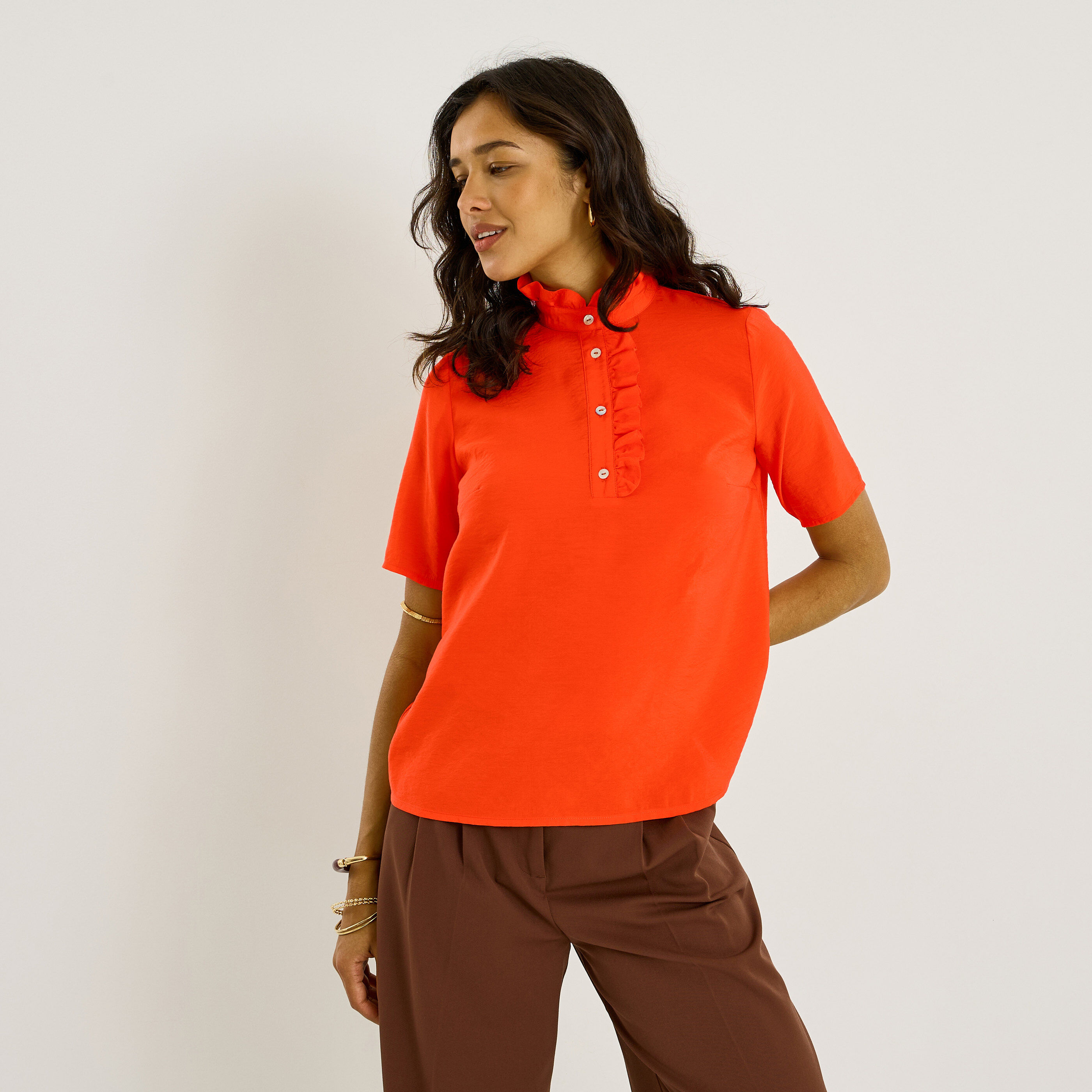 Blouse col montant &agrave; volants femme 