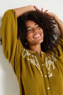 Chemise col rond brodée femme