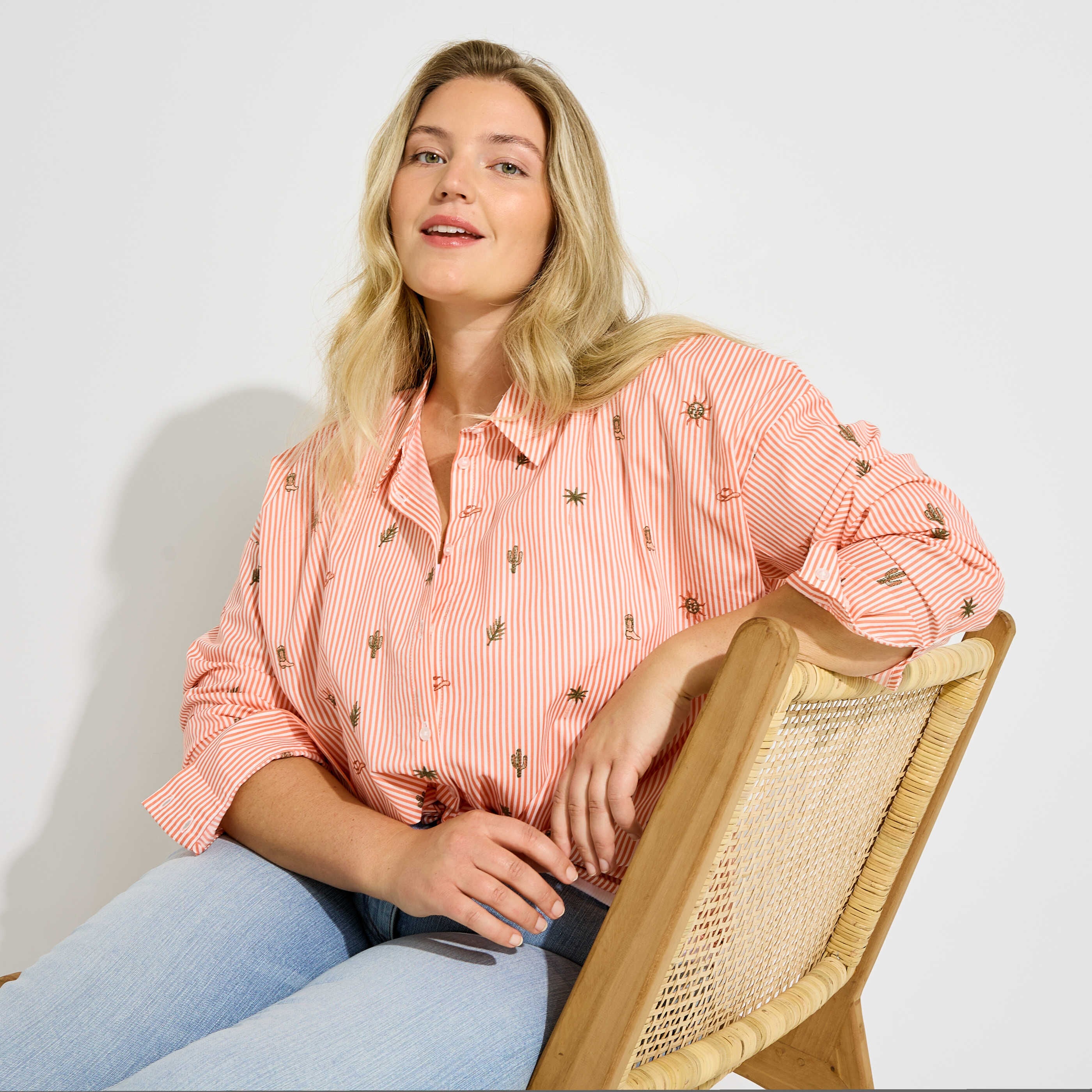 Chemise ray&eacute;e &agrave; broderies femme