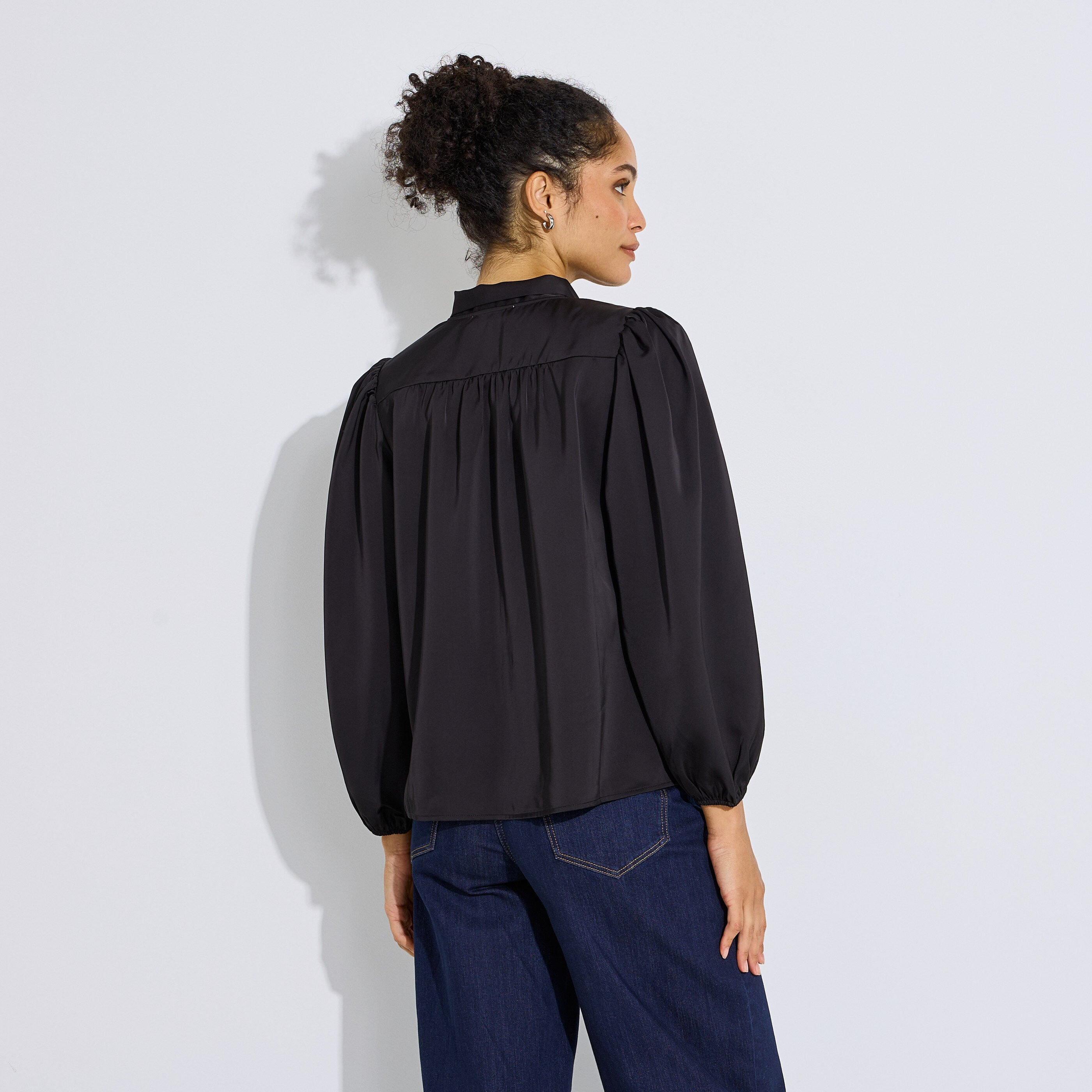 Chemisier col lavalli&egrave;re femme