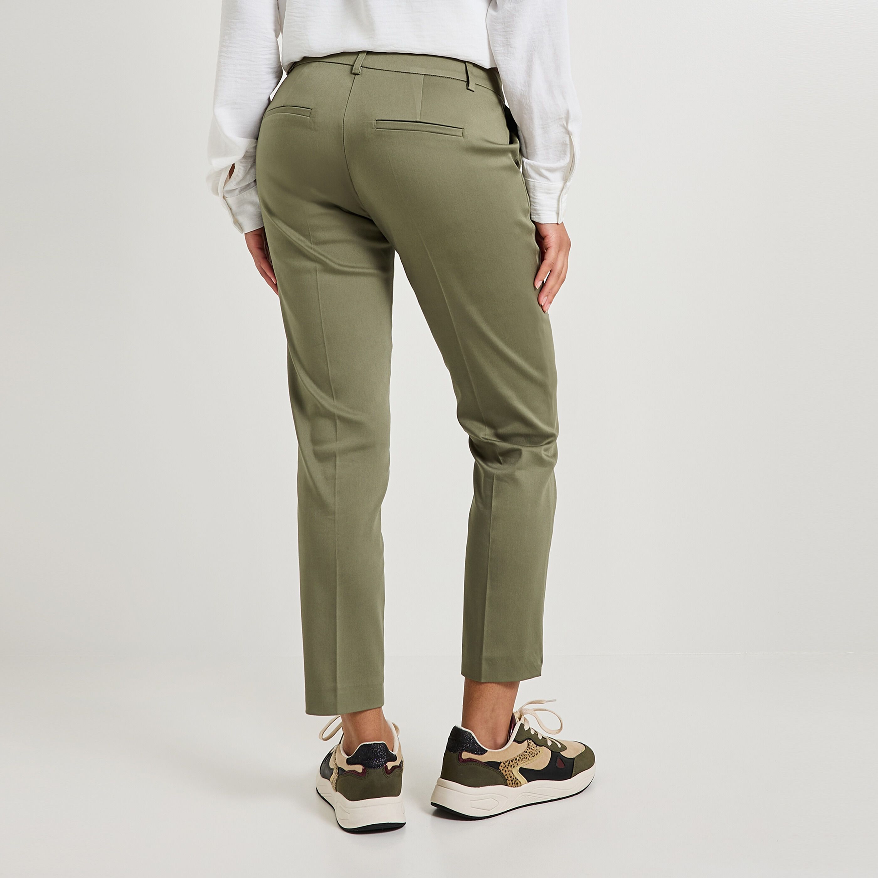 Pantalon cigarette femme