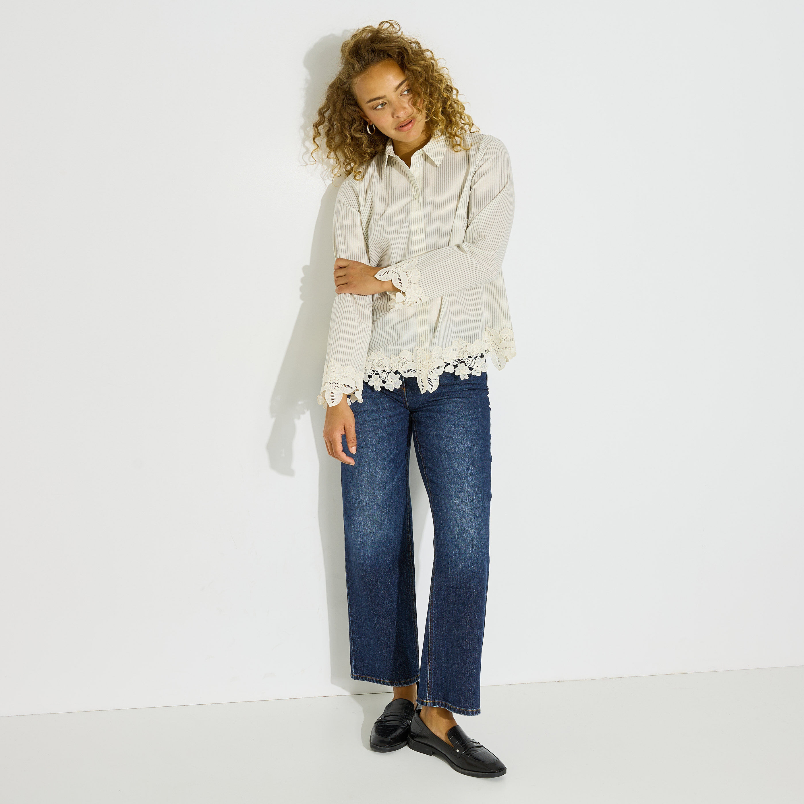 Chemise ray&eacute;e avec dentelle femme